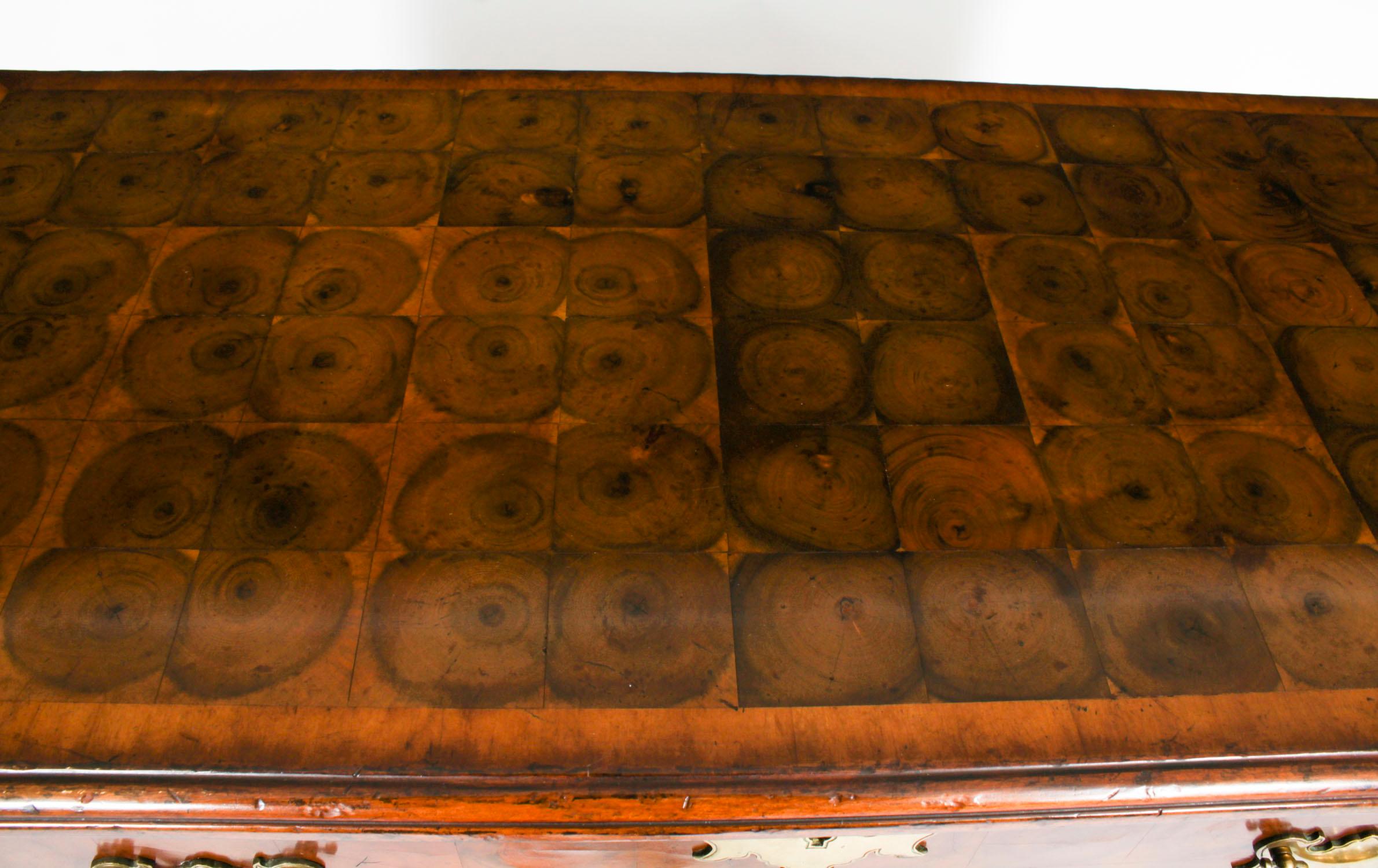 Vintage Pair of Burr Walnut Oyster Veneer Chests of Drawers 20th Century 9