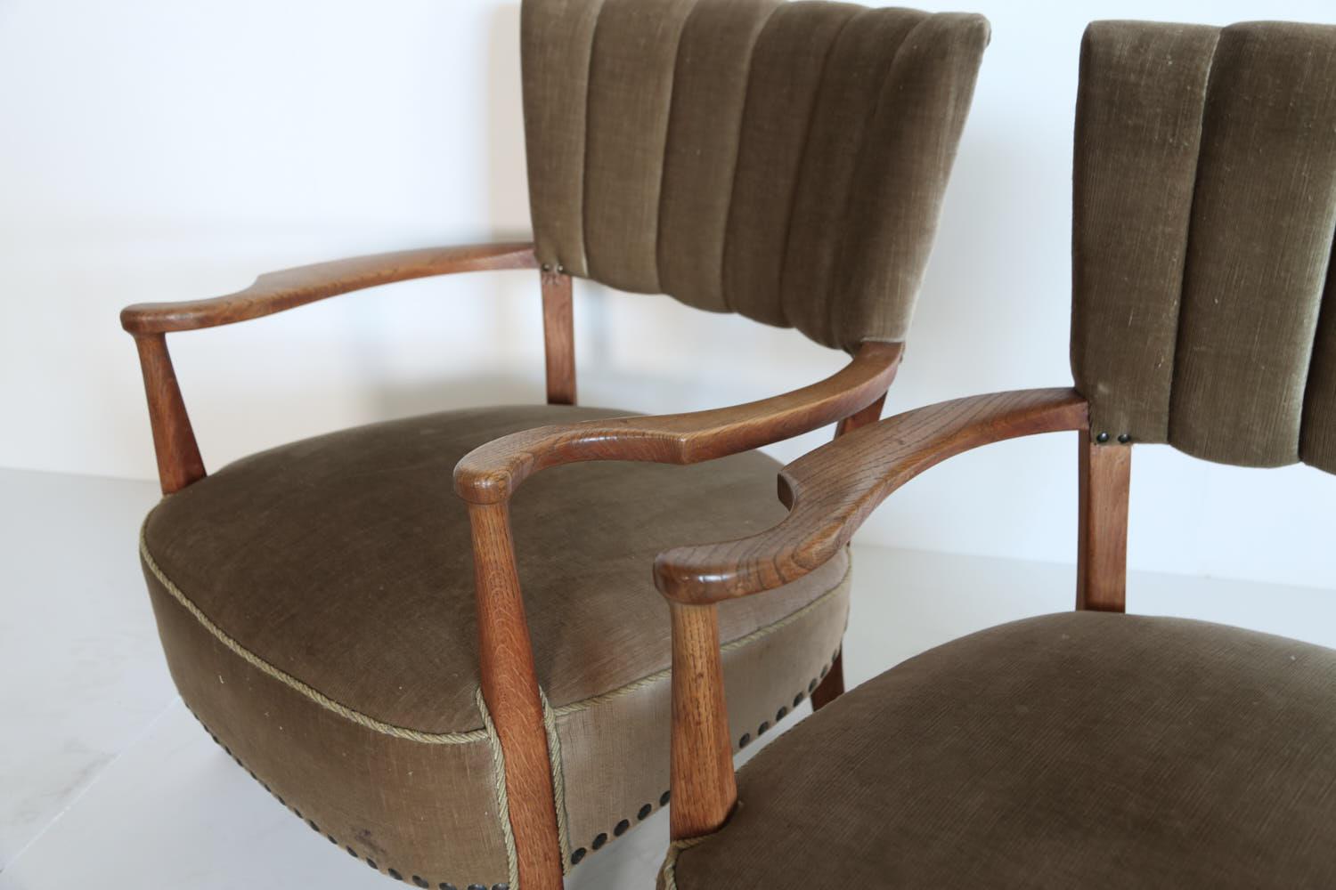 Vintage Paar Tischler-Sessel, Henning Kjærnulf, Dänemark, 1950er Jahre im Angebot 1