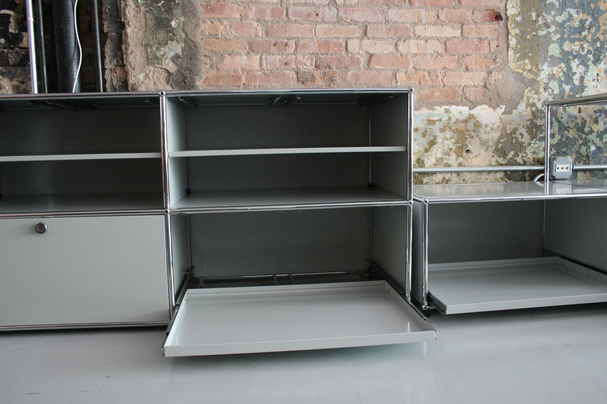 Vintage Pair of Cabinets / Credenzas by Fritz Haller for USM Haller, Switzerland In Good Condition In Chicago, IL