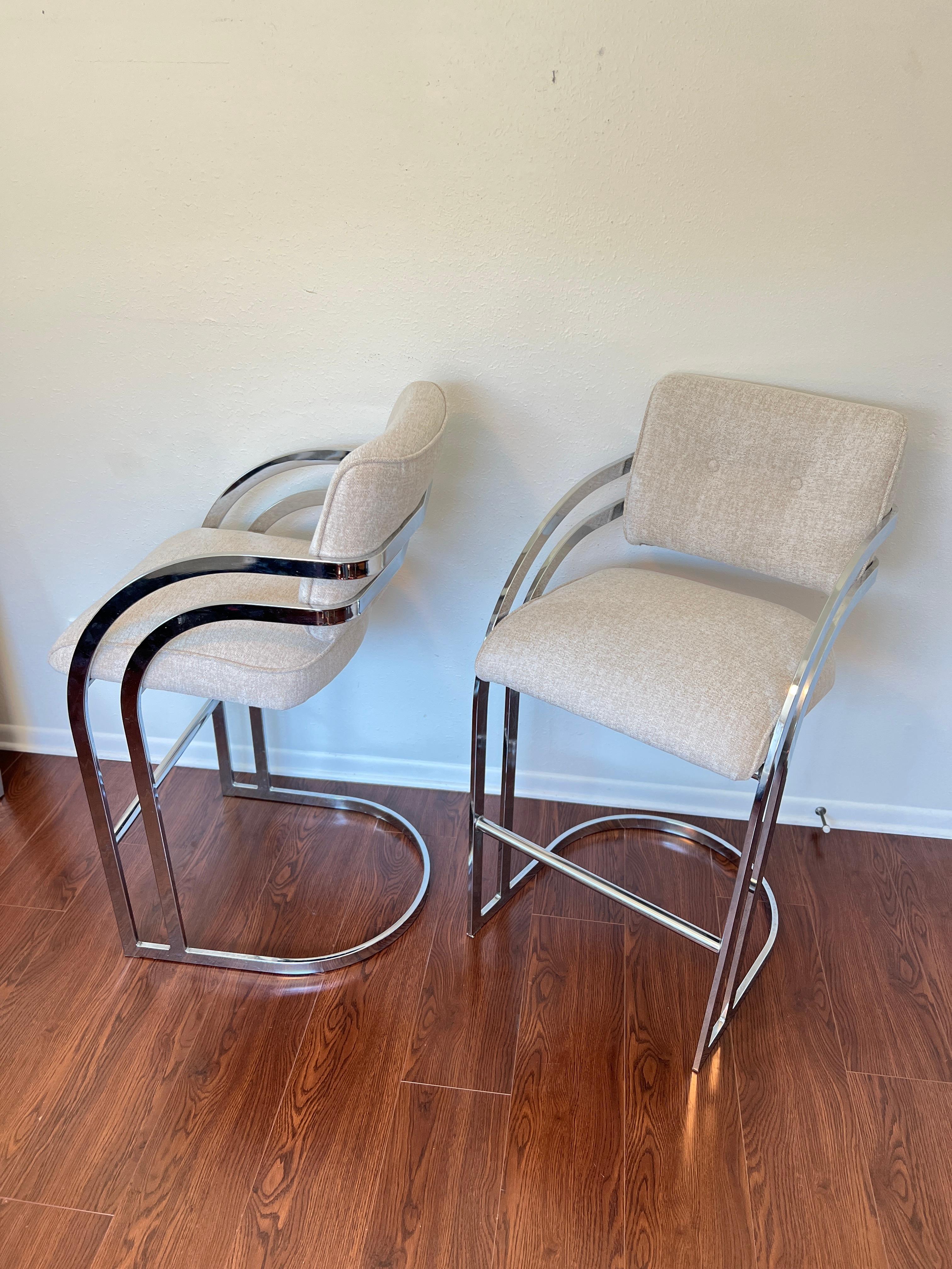 Vintage Pair of Cantilever Bar Stools in the Style of Milo Baughman for Dia In Good Condition In Houston, TX