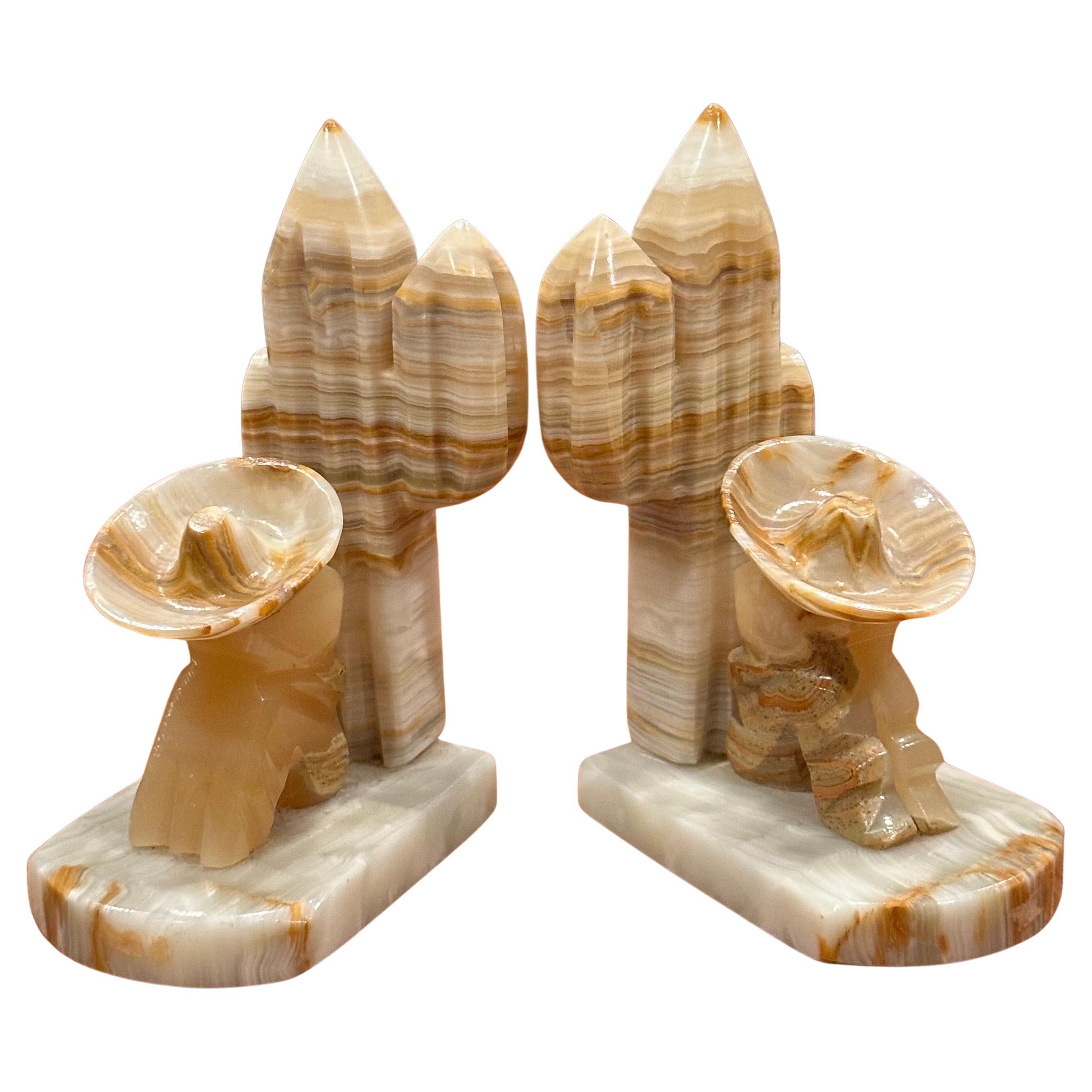 20th Century Vintage Pair of Carved Mexican Onyx Stone Bookends For Sale