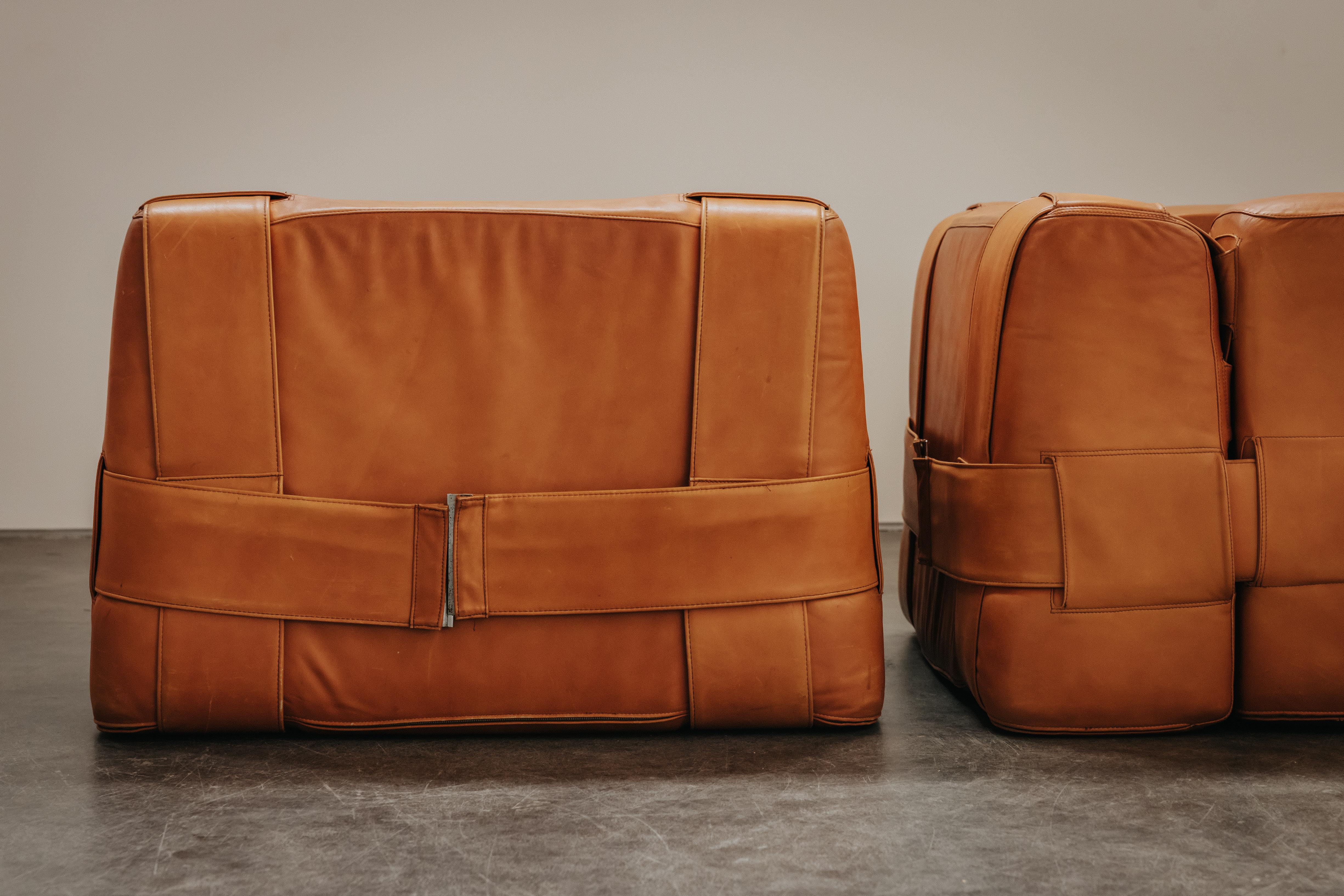 Mid-20th Century Vintage Pair Of Cassina Lounge Chairs By Mario Bellini From Italy, Circa 1960 For Sale