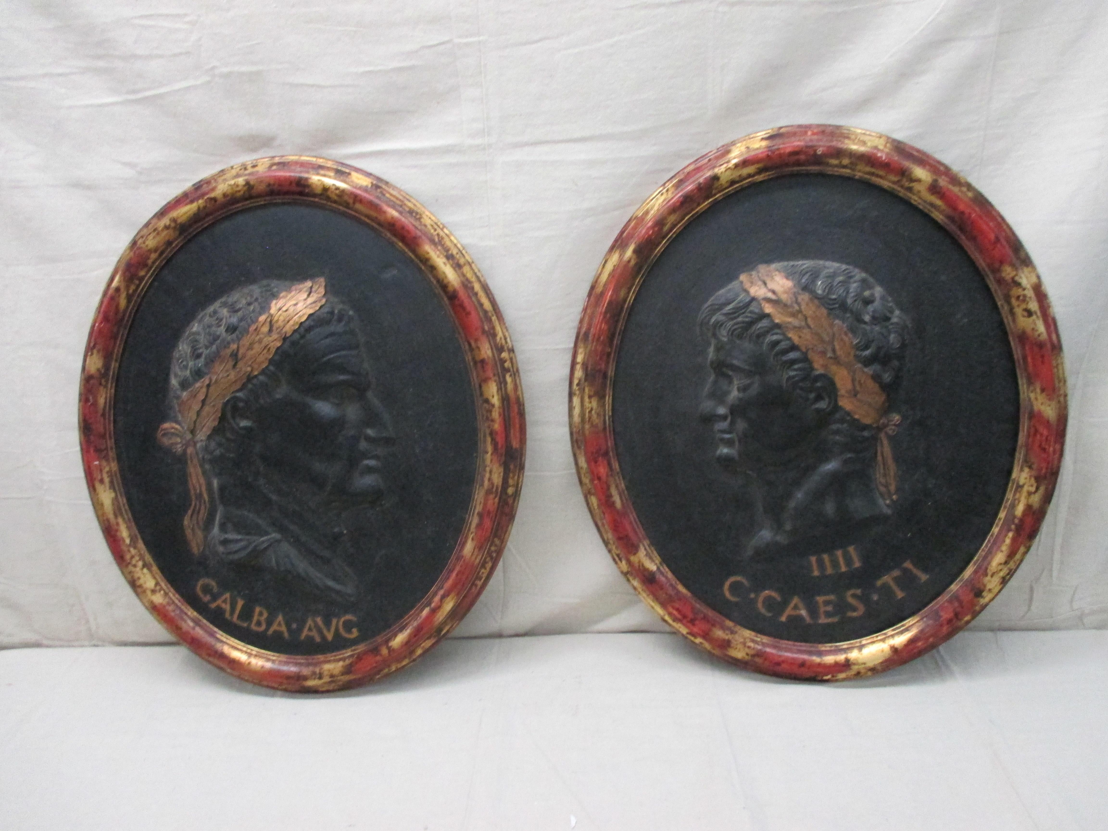 Paire de plaques ovales anciennes d'empereurs romains moulées 4