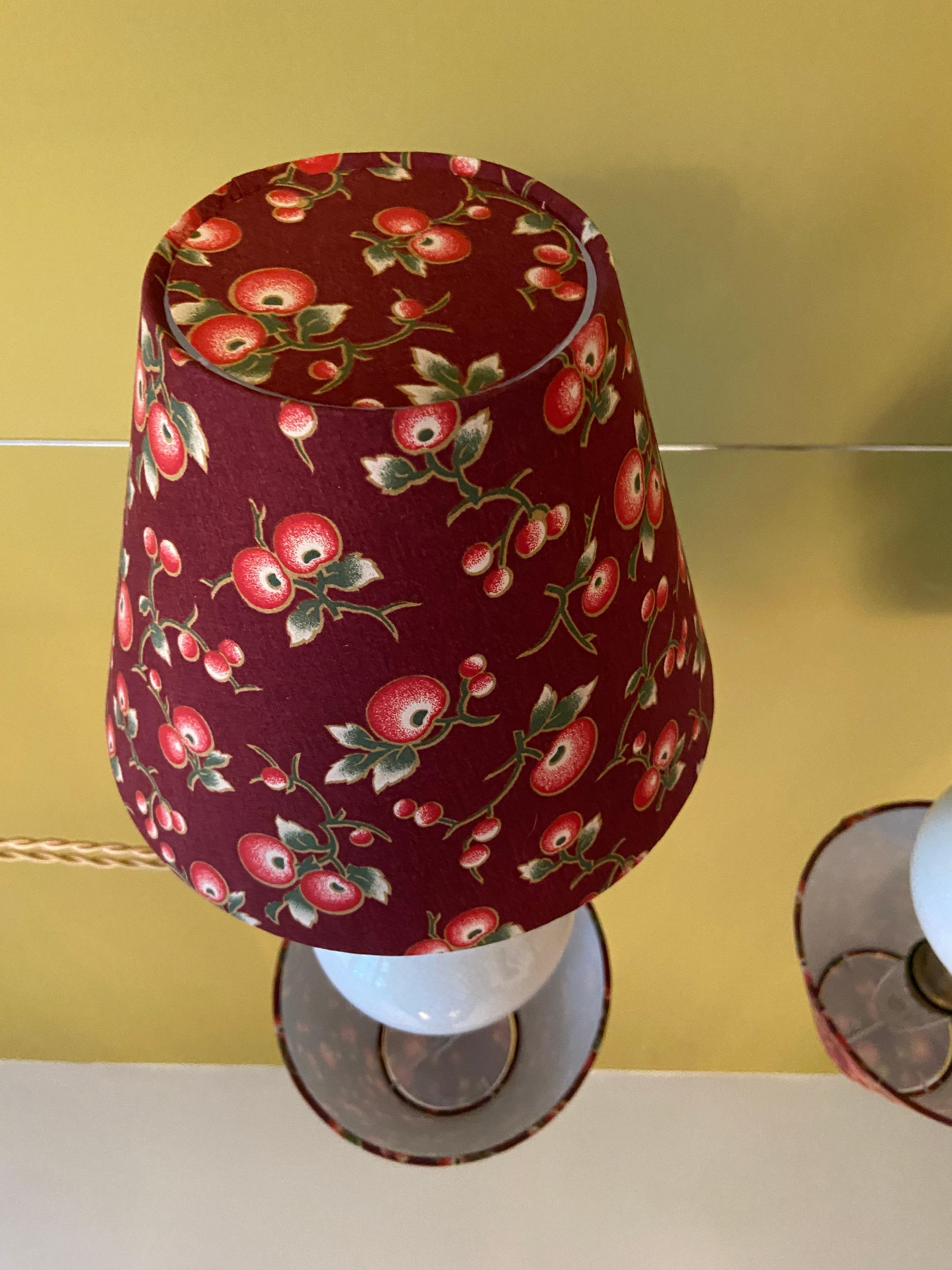 20ième siècle Paire de lampes de bureau vintage en céramique avec abat-jours personnalisés, France, XXe siècle en vente