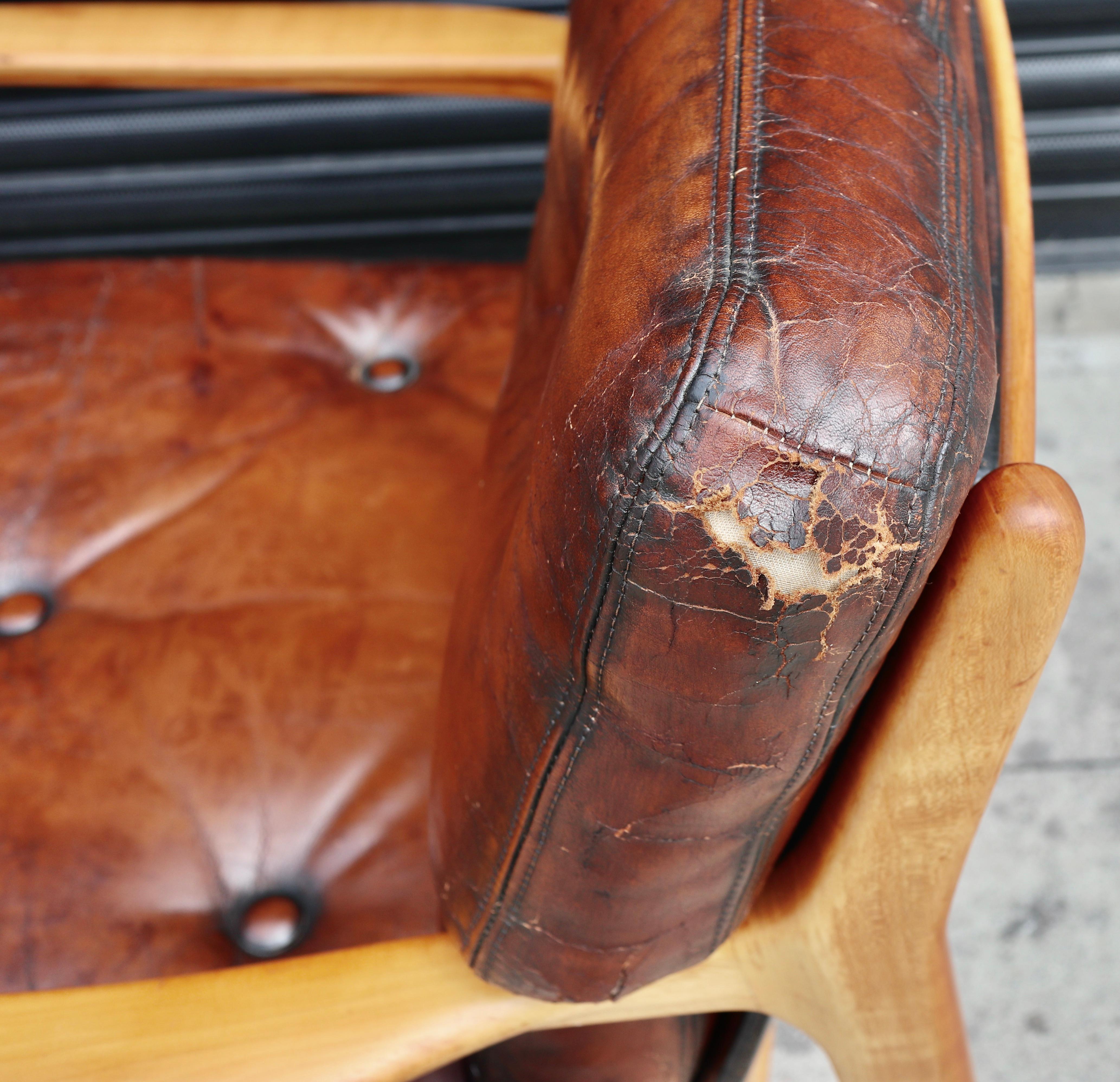 Paar Vintage-Loungesessel aus Kirschbaumholz und Leder von Eugen Schmidt für Soloform (20. Jahrhundert) im Angebot