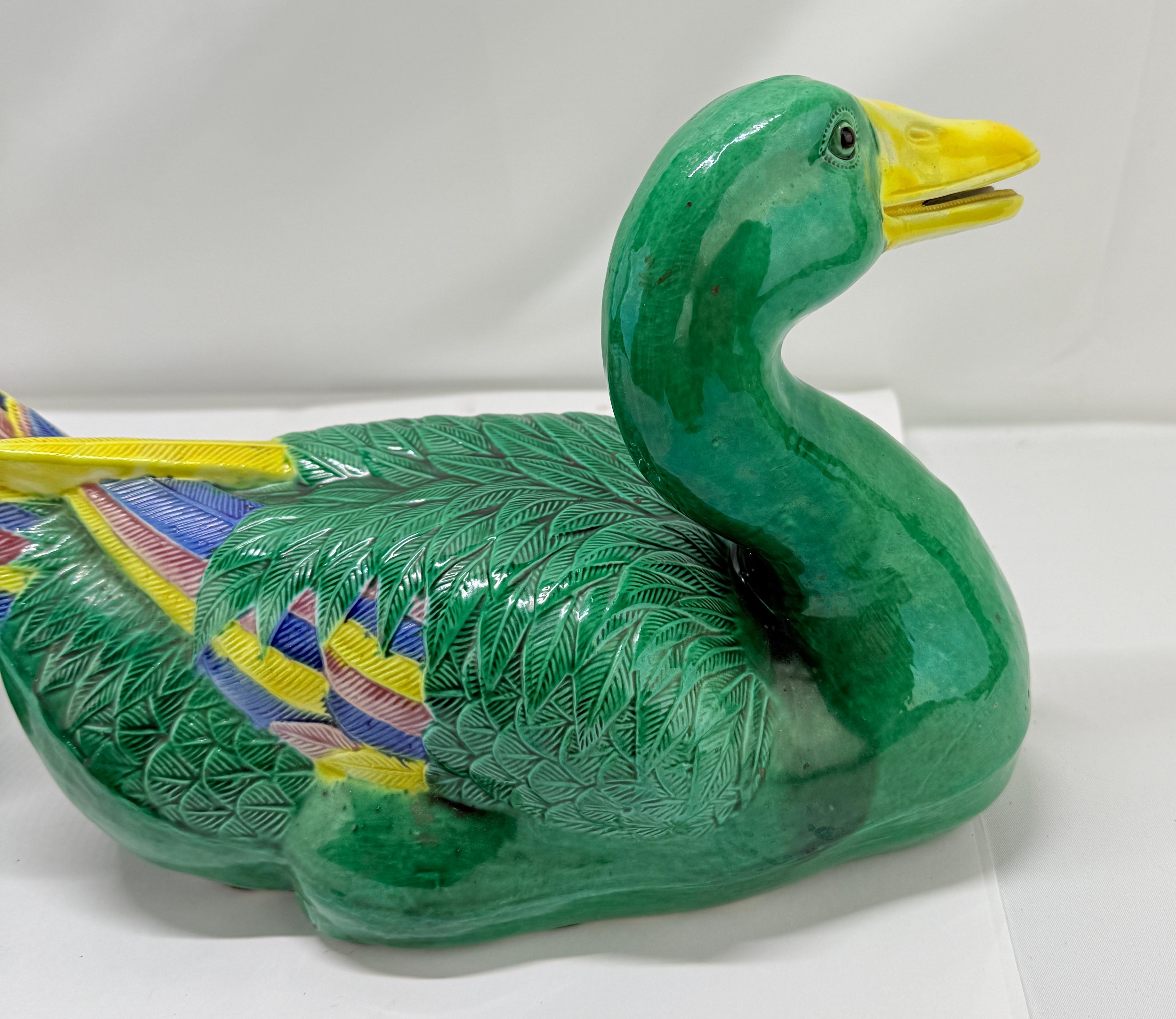 Vintage Pair of Chinese Export Porcelain Green & Yellow Glaze Duck Figurines For Sale 2
