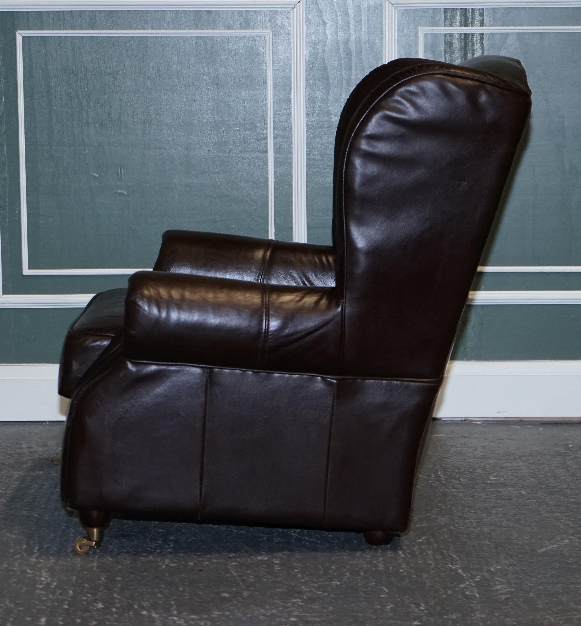 ViNTAGE PAIR OF CHOCOLATE BROWN LEATHER WINGBACK CHAIRS For Sale 12