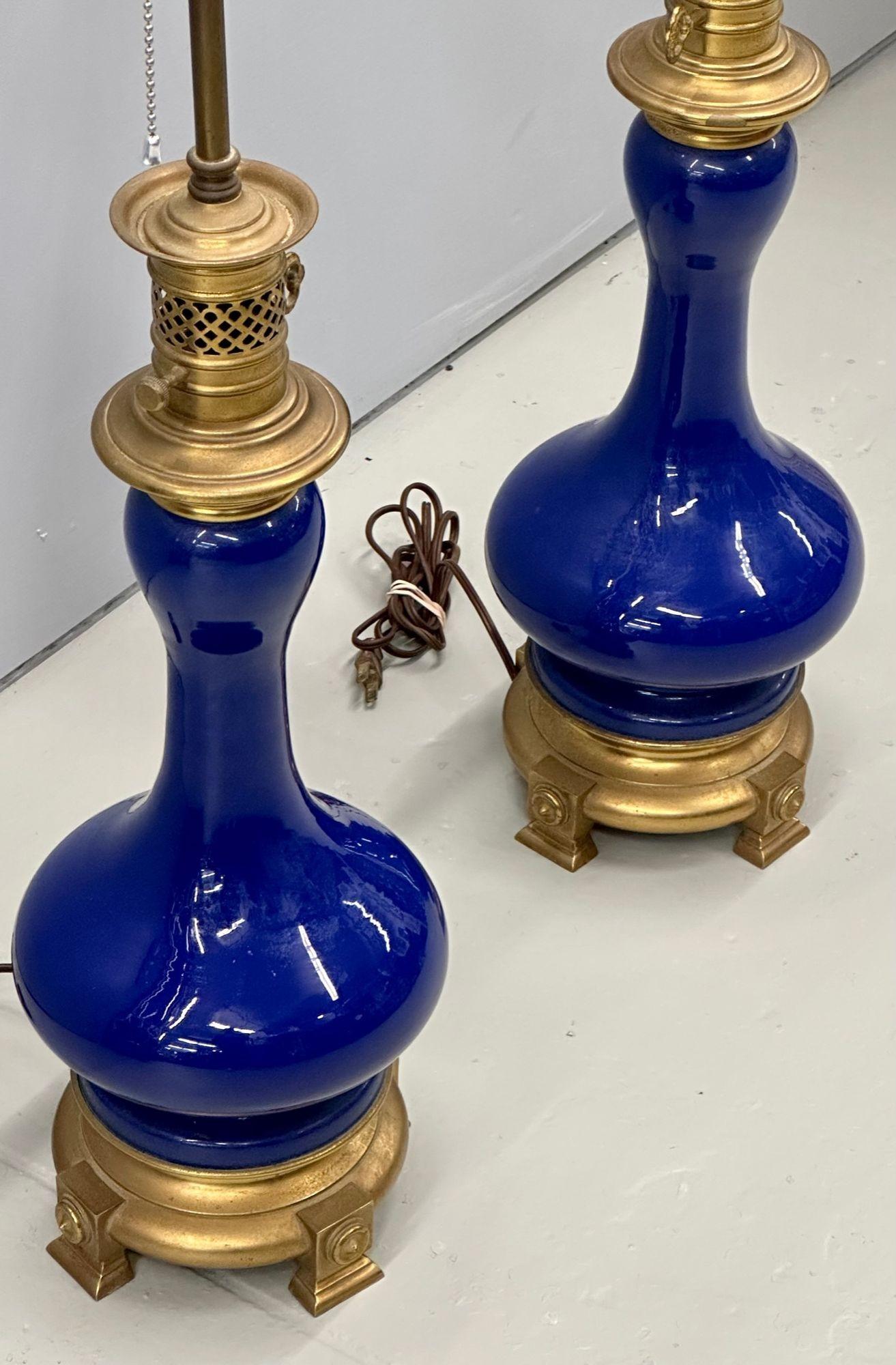 Mid-Century Modern Vintage Pair of Cobalt Blue Warren Kessler Porcelain Table Lamps, Brass, Labeled For Sale