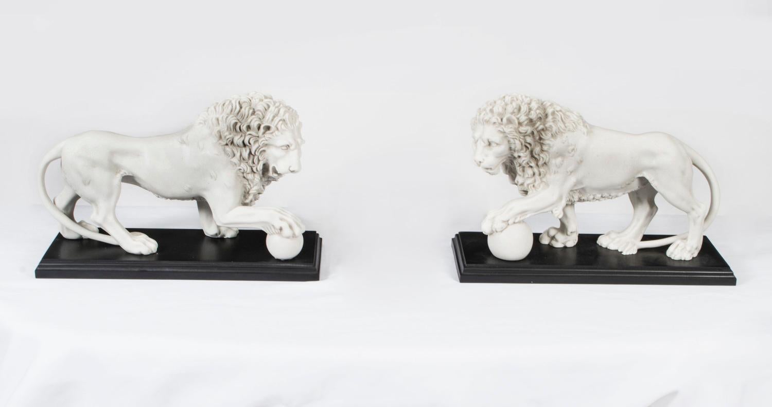 Vintage Pair of Composite Marble Sculptures Medici Lions 20th C 6