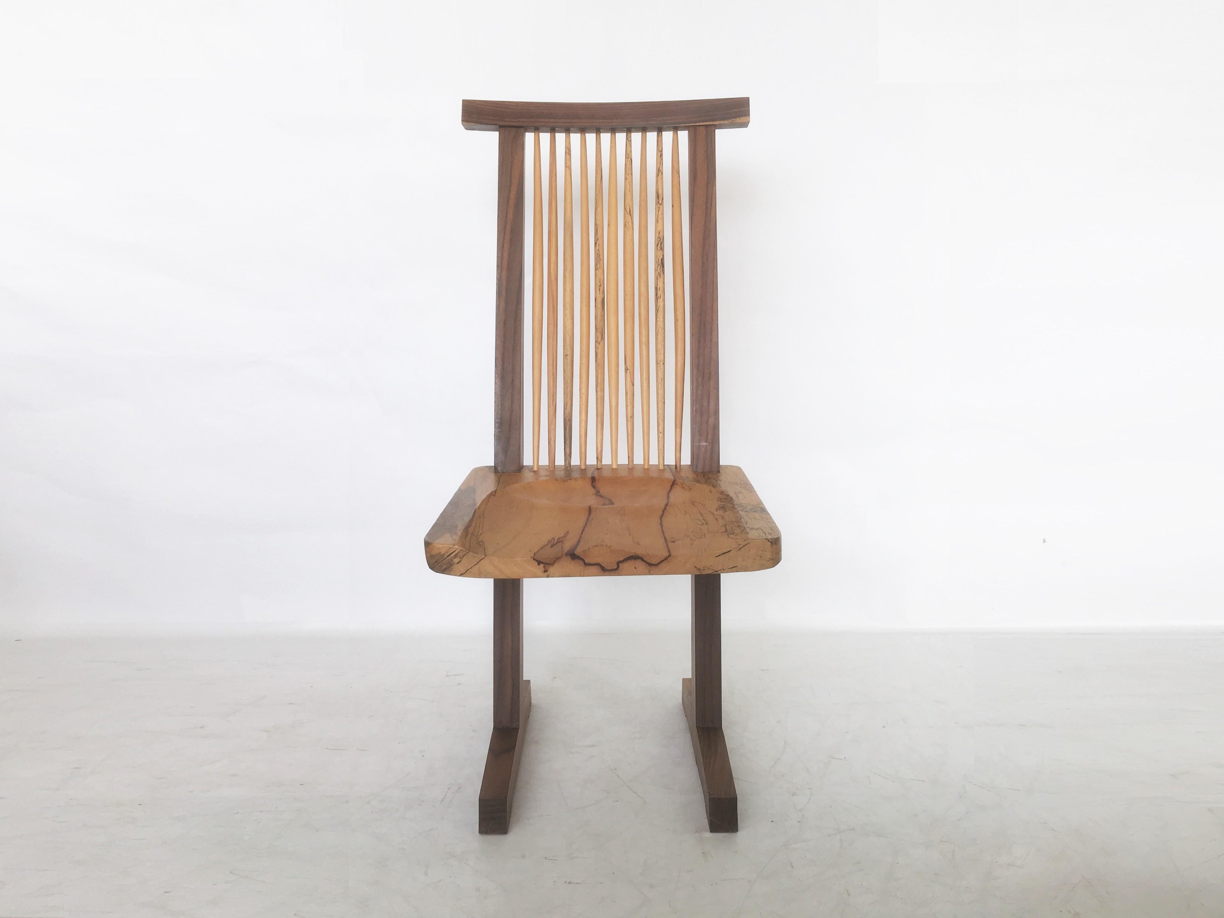 Vintage-Paar konischer Stühle:: nach George Nakashima (Handgefertigt) im Angebot