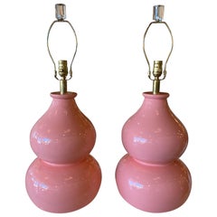 Vieille paire de lampes de table en forme de gourde en céramique corallienne:: nouvellement câblé en laiton