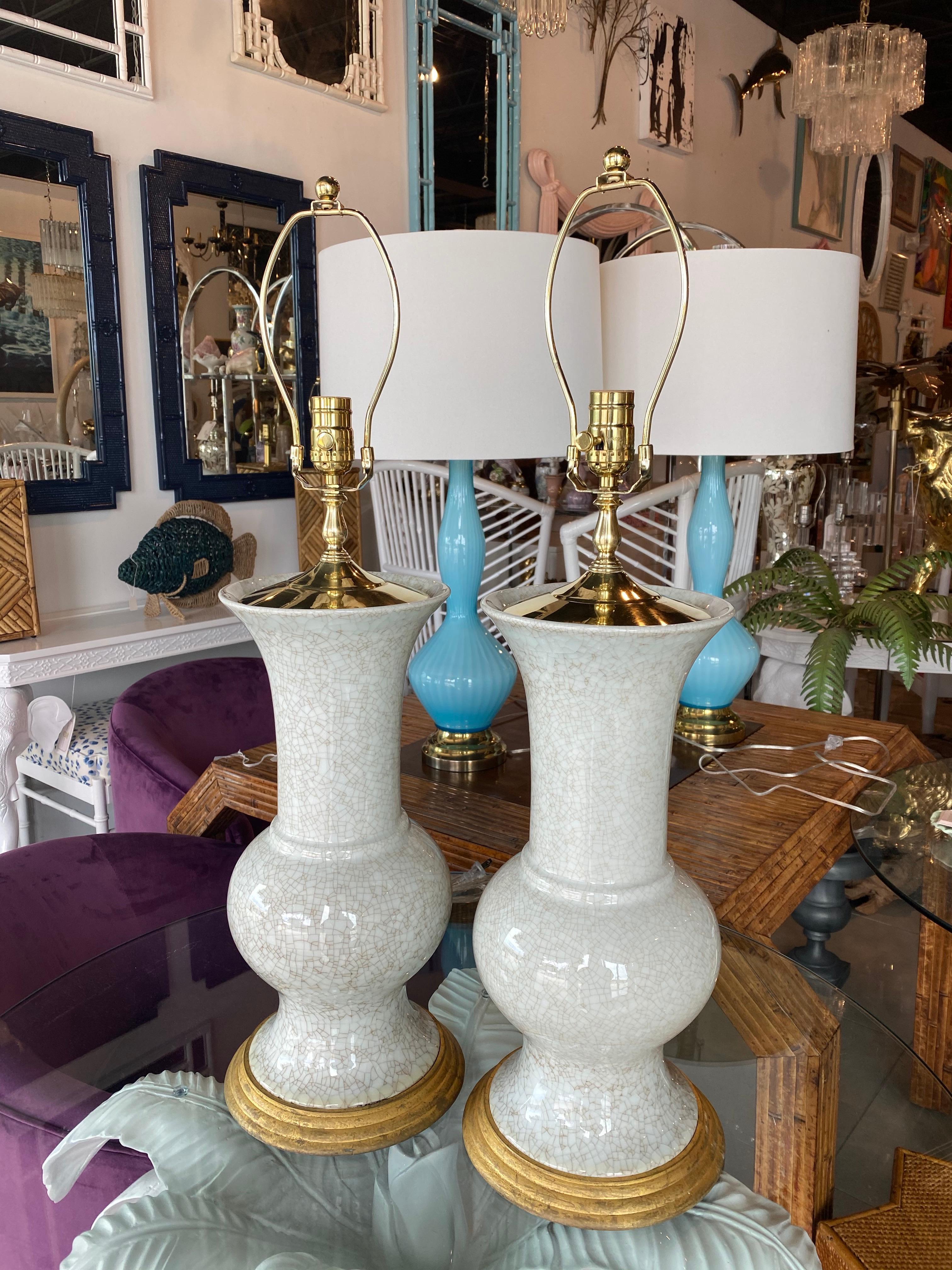 Vintage Pair of Crackle Glaze Ceramic Table Lamps Brass Palm Beach Breakers In Good Condition In West Palm Beach, FL