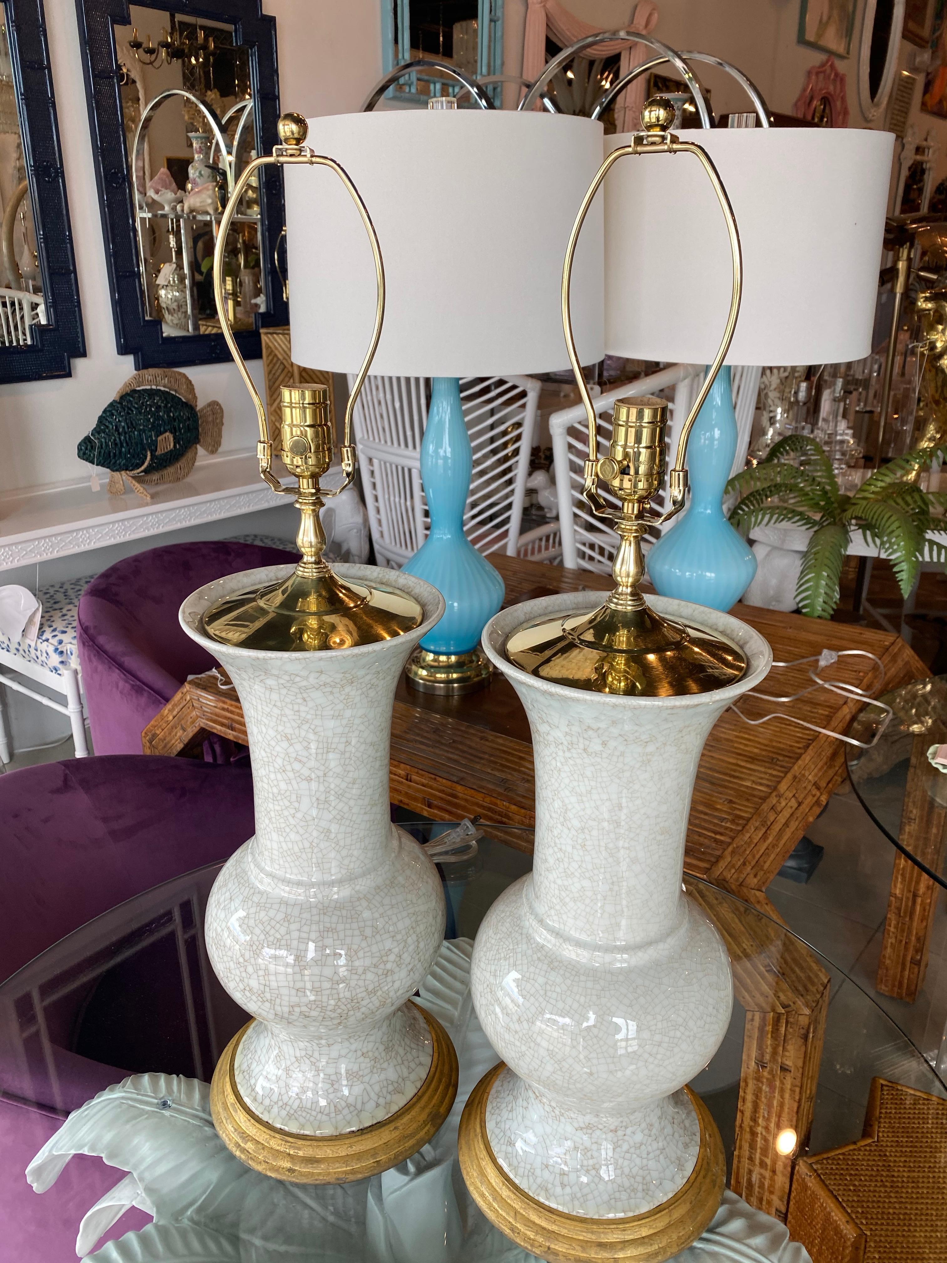 Late 20th Century Vintage Pair of Crackle Glaze Ceramic Table Lamps Brass Palm Beach Breakers