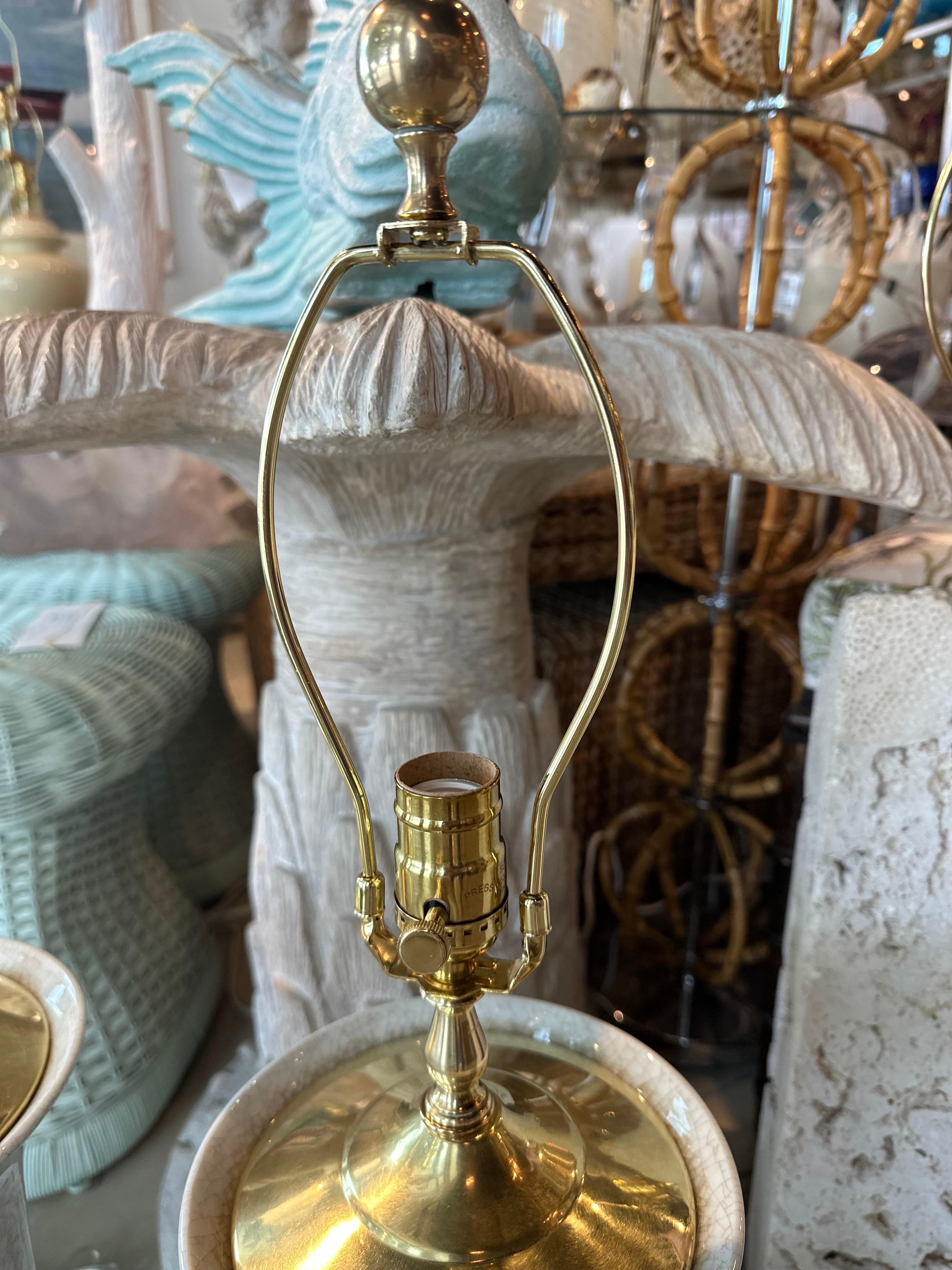 Vintage Pair of Crackle Glaze Ceramic Table Lamps Brass Palm Beach Newly Wired 4