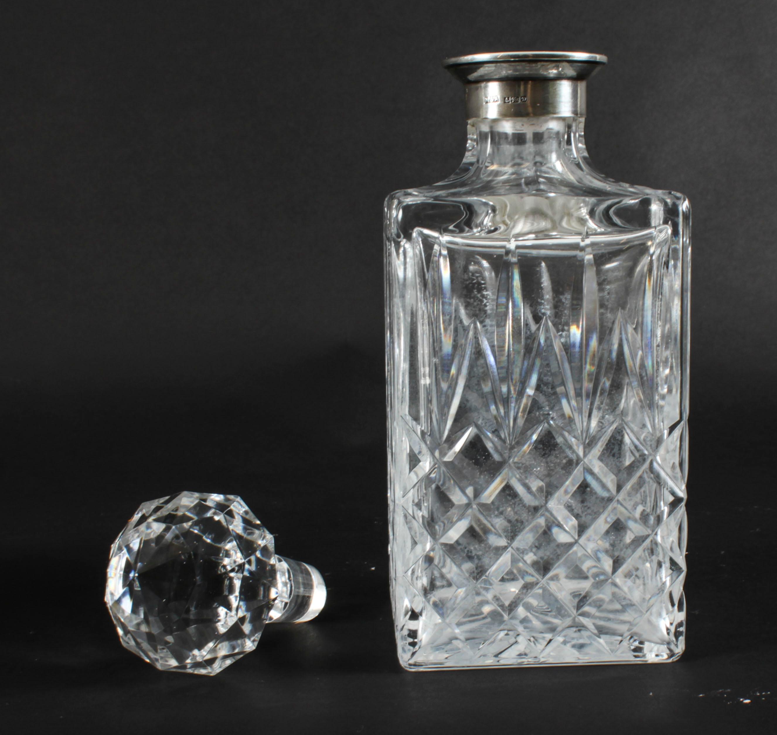 Vintage Pair of Cut Crystal Glass Liqueur Decanters Birmingham 1978 20th C For Sale 1