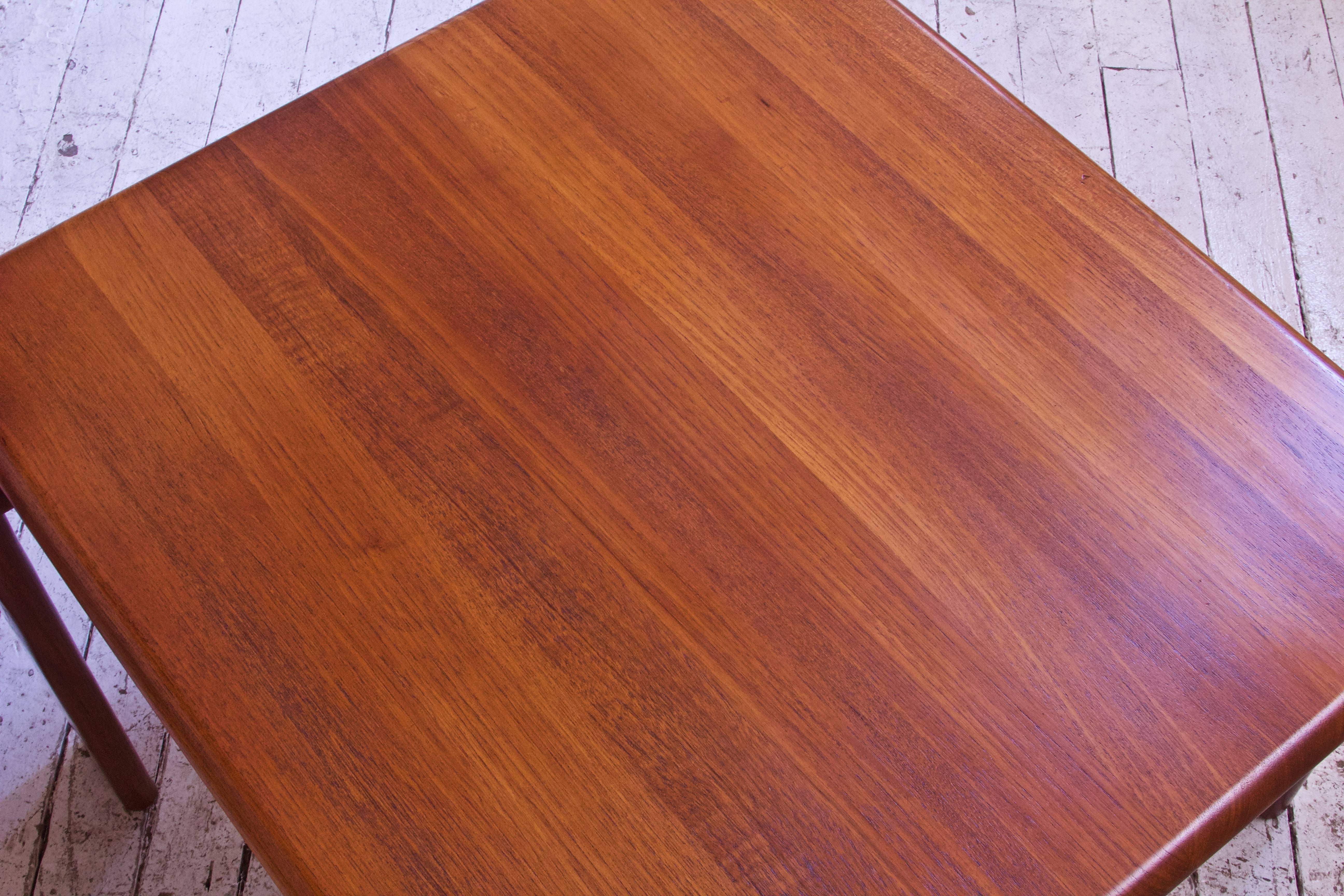 Polished Vintage Pair of Danish Modern Side Tables in Teak, Denmark, 1970s