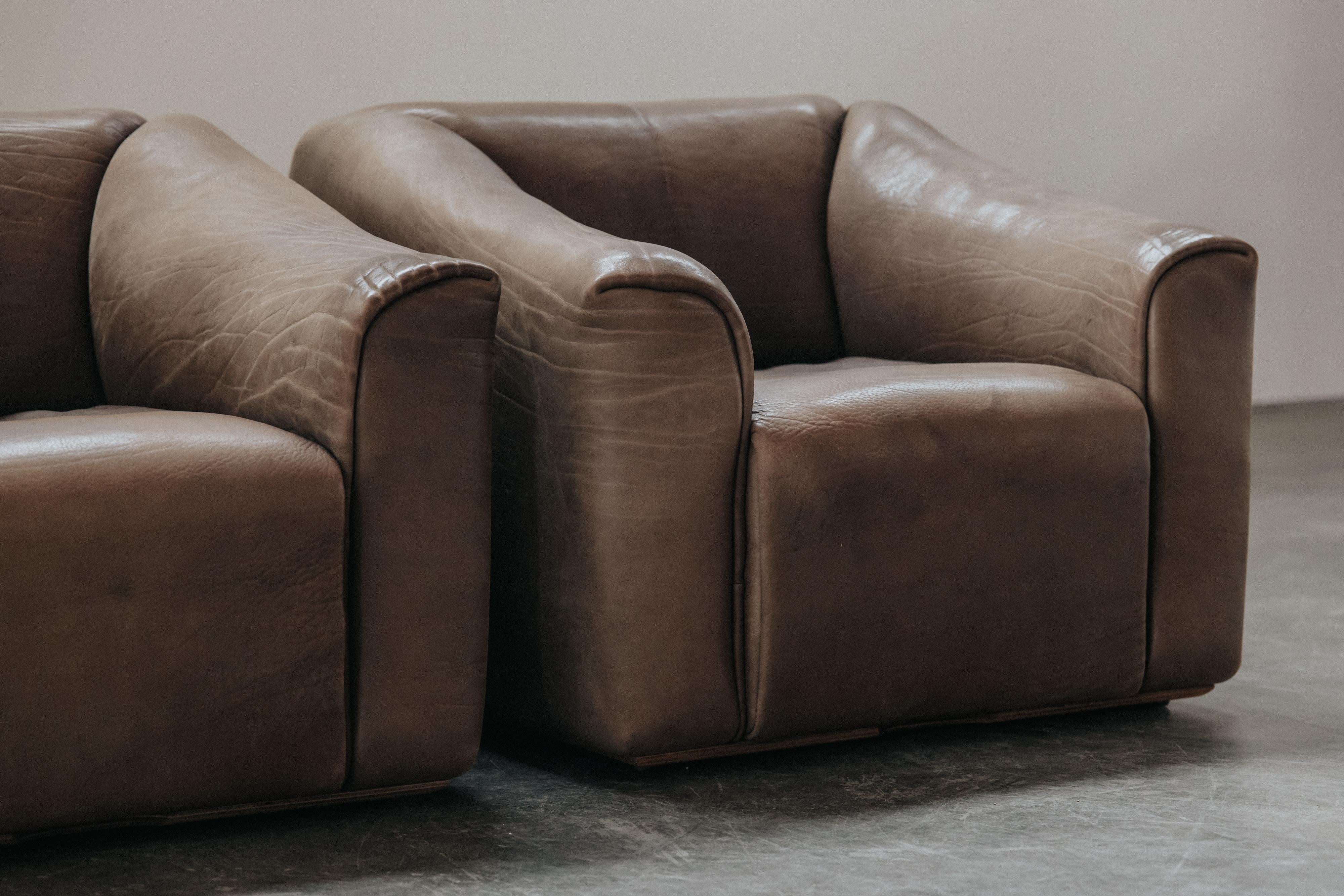 Cuir Paire de chaises longues De Sede DS47 de France, vers 1970 en vente