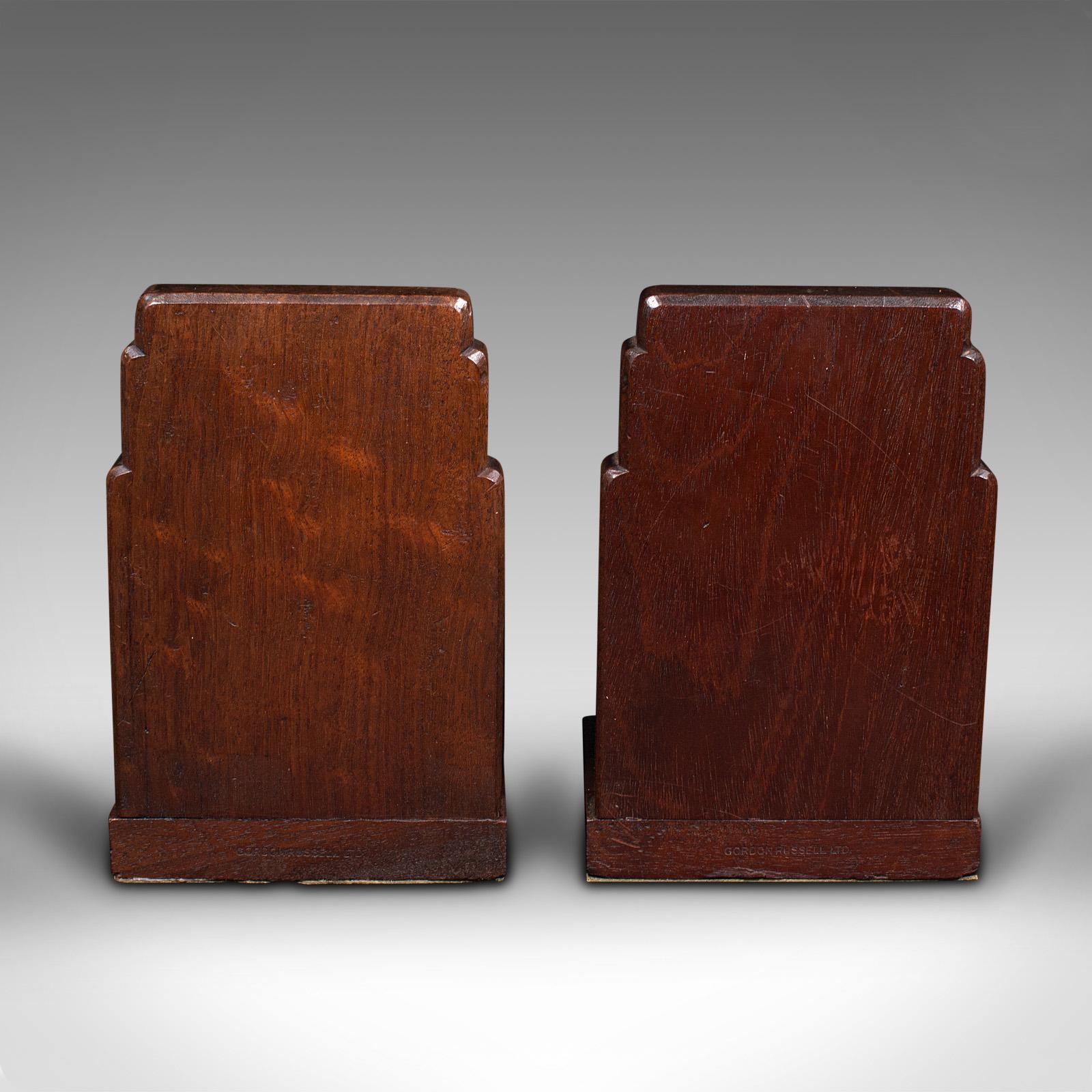 Vintage Pair of Decorative Bookends, English, Walnut, Gordon Russell, Circa 1930 In Good Condition For Sale In Hele, Devon, GB