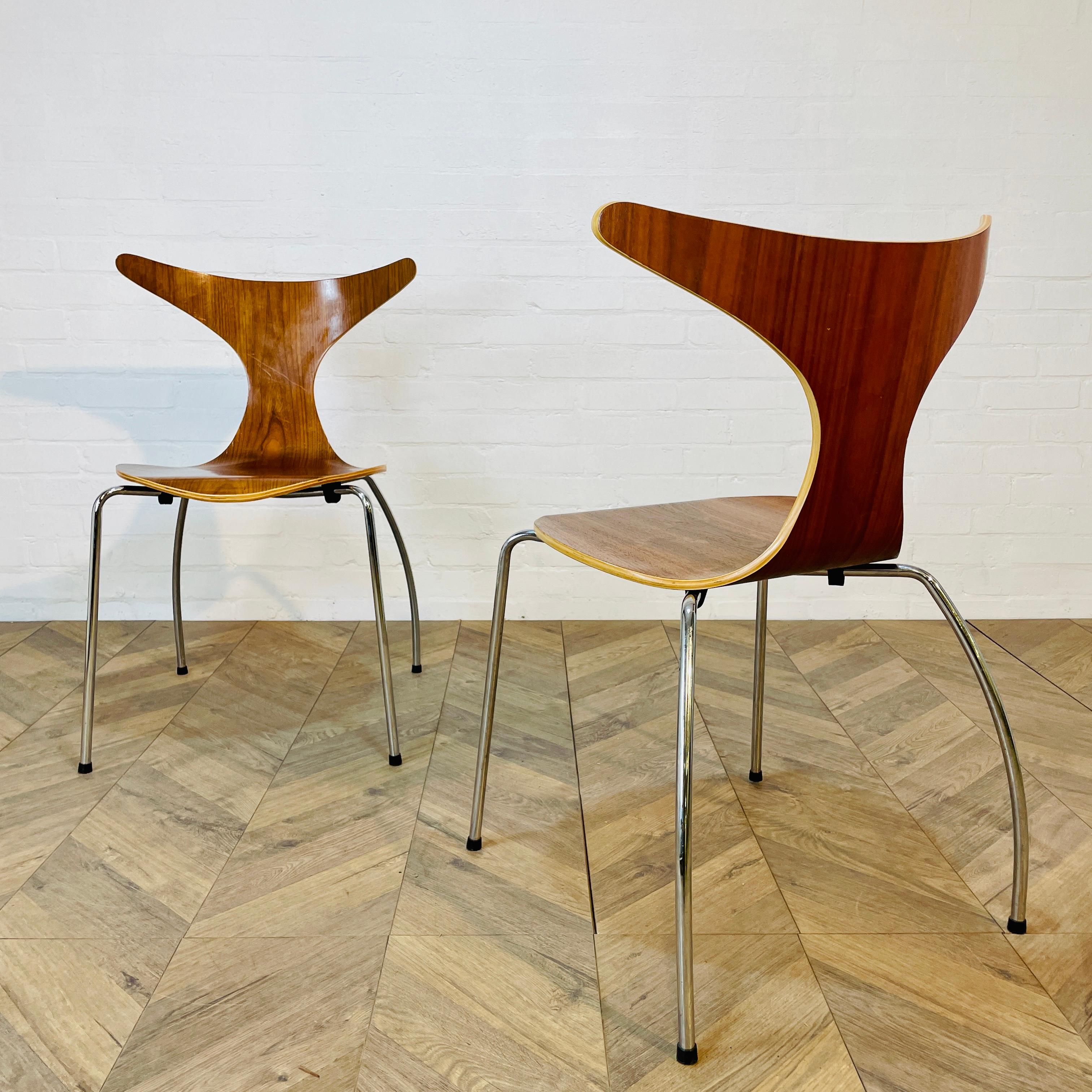Vintage Pair of 'Dolphin' Stacking Chairs by Bjarke Nielsen for Dan-Form Denmark For Sale 2