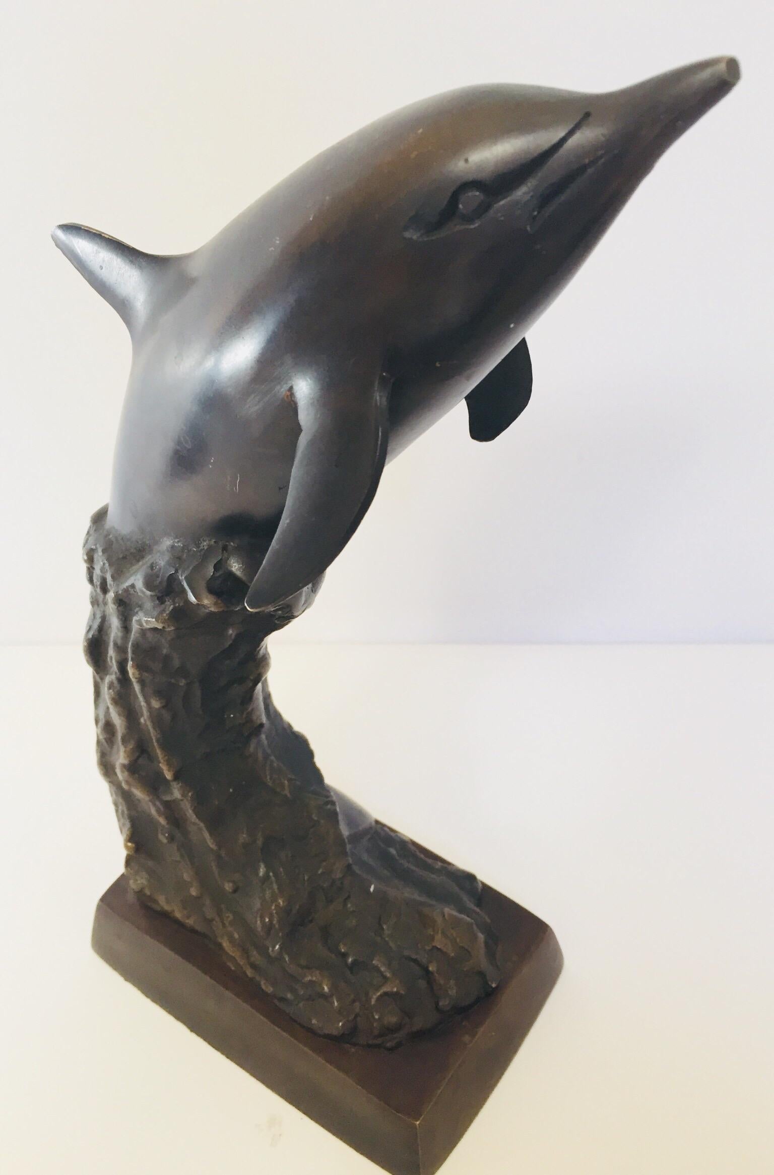 Vintage Pair of Dolphins Bronze Bookends In Good Condition For Sale In North Hollywood, CA