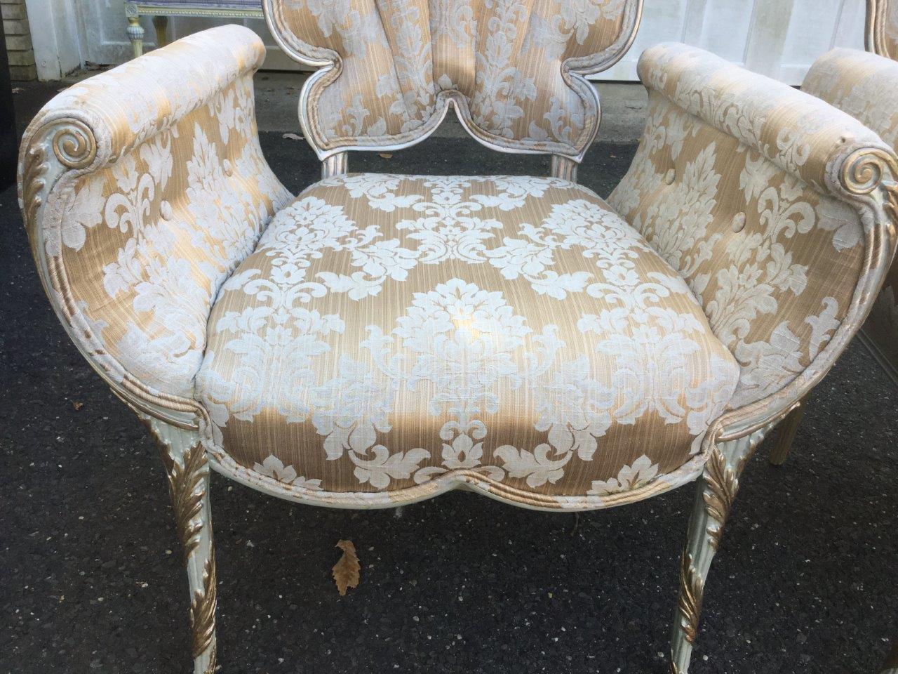 Vintage Pair of Dramatic Oscar de la Renta Tulip Chairs In Good Condition In Hopewell, NJ