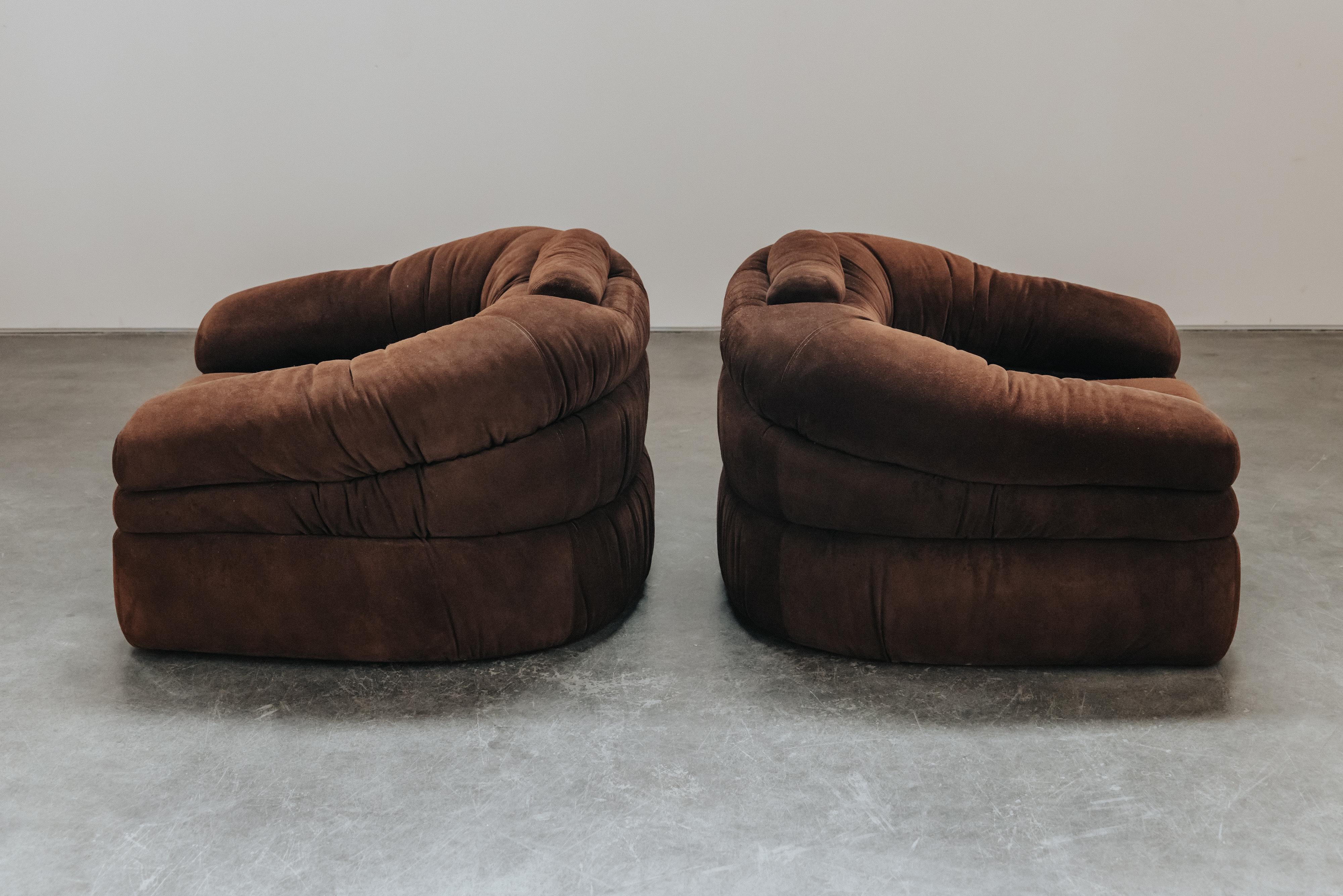 Fin du 20e siècle Paire de chaises longues D'Urbino De Pas en daim d'Italie, vers 1970 en vente