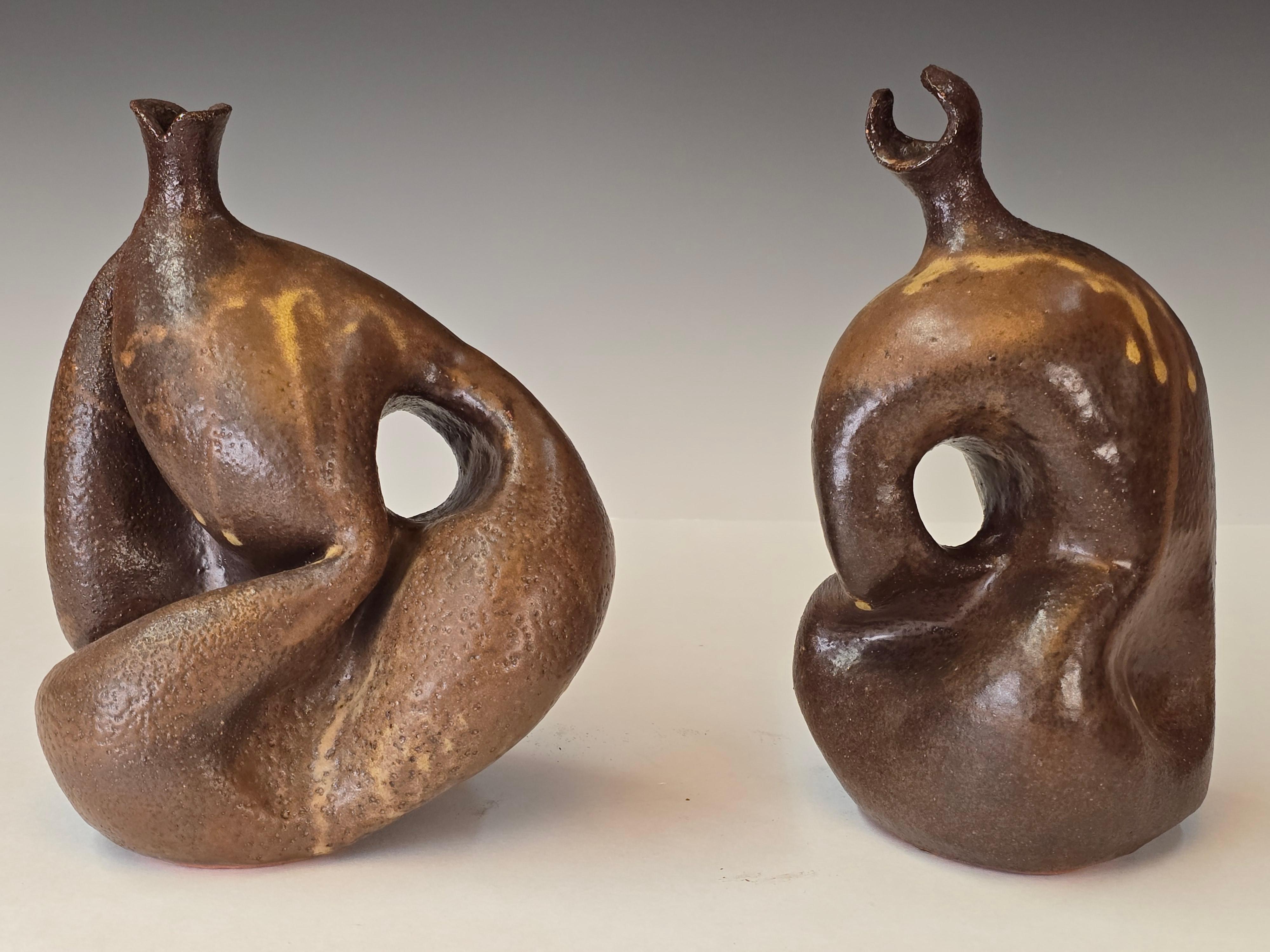 Paire de vases figuratifs abstraits en Studio Pottery en vente 6