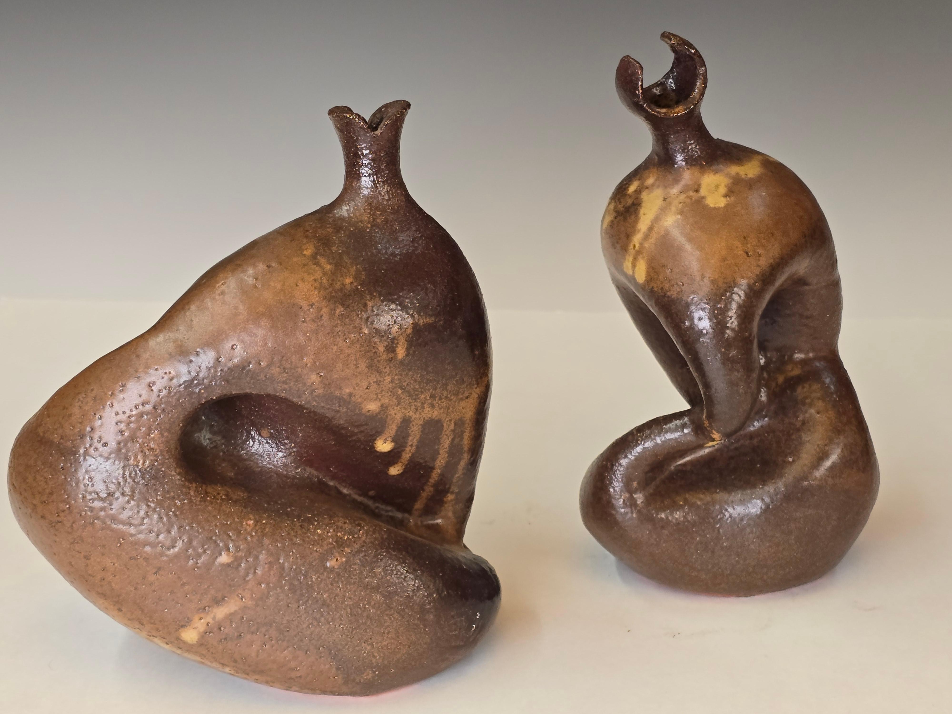 Poterie Paire de vases figuratifs abstraits en Studio Pottery en vente