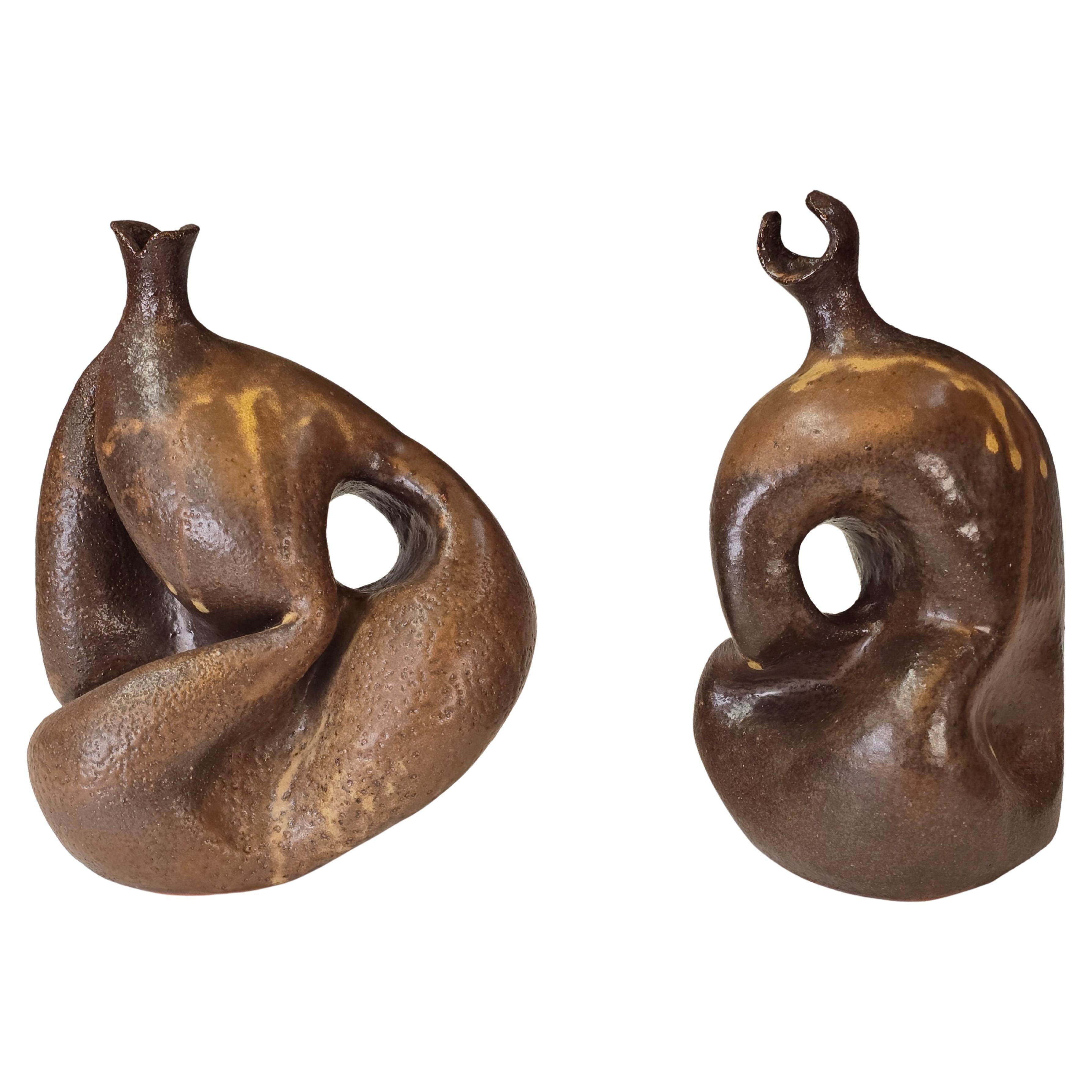 Coppia vintage di vasi figurati astratti di Studio Pottery