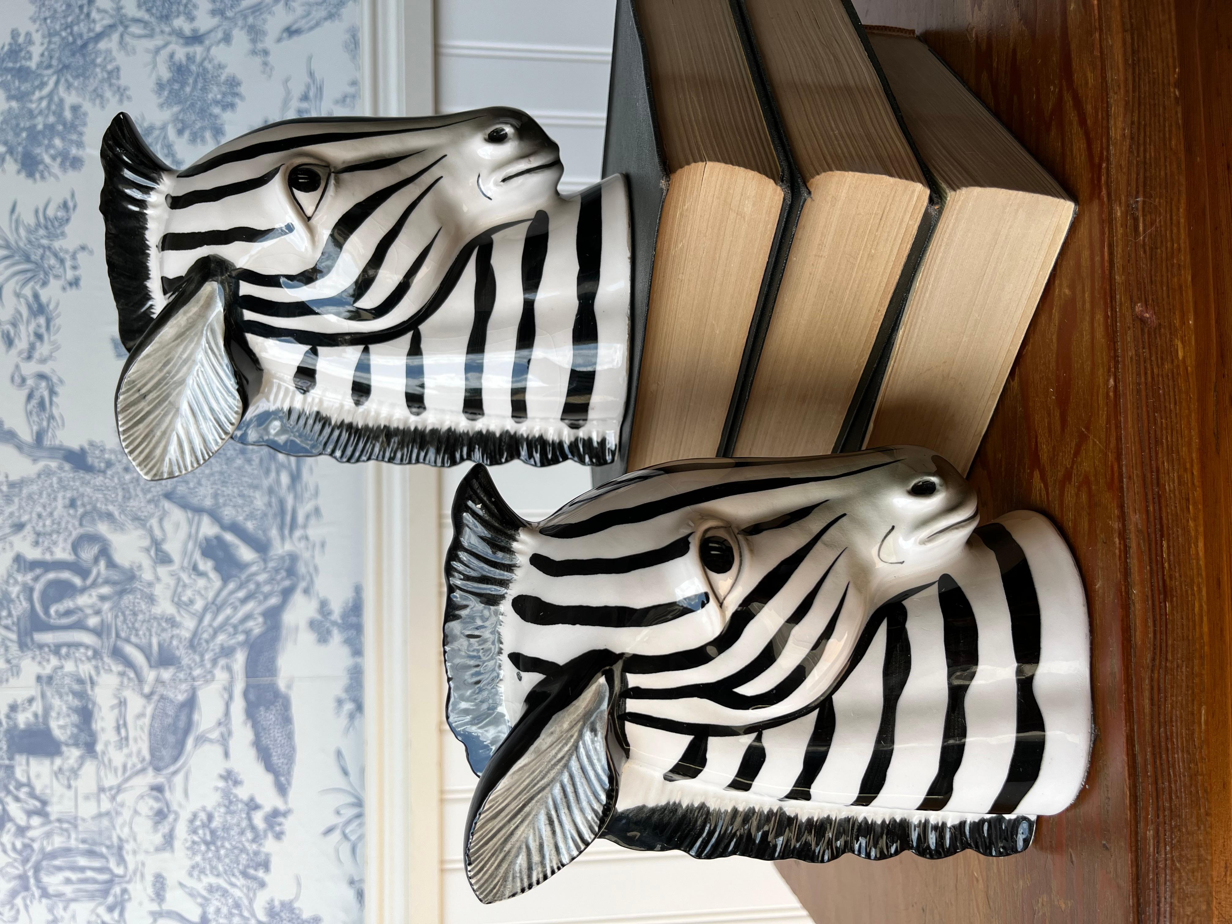 Ceramica Coppia vintage di fermalibri Zebra in ceramica dipinti a mano di Fitz and Floyd in vendita