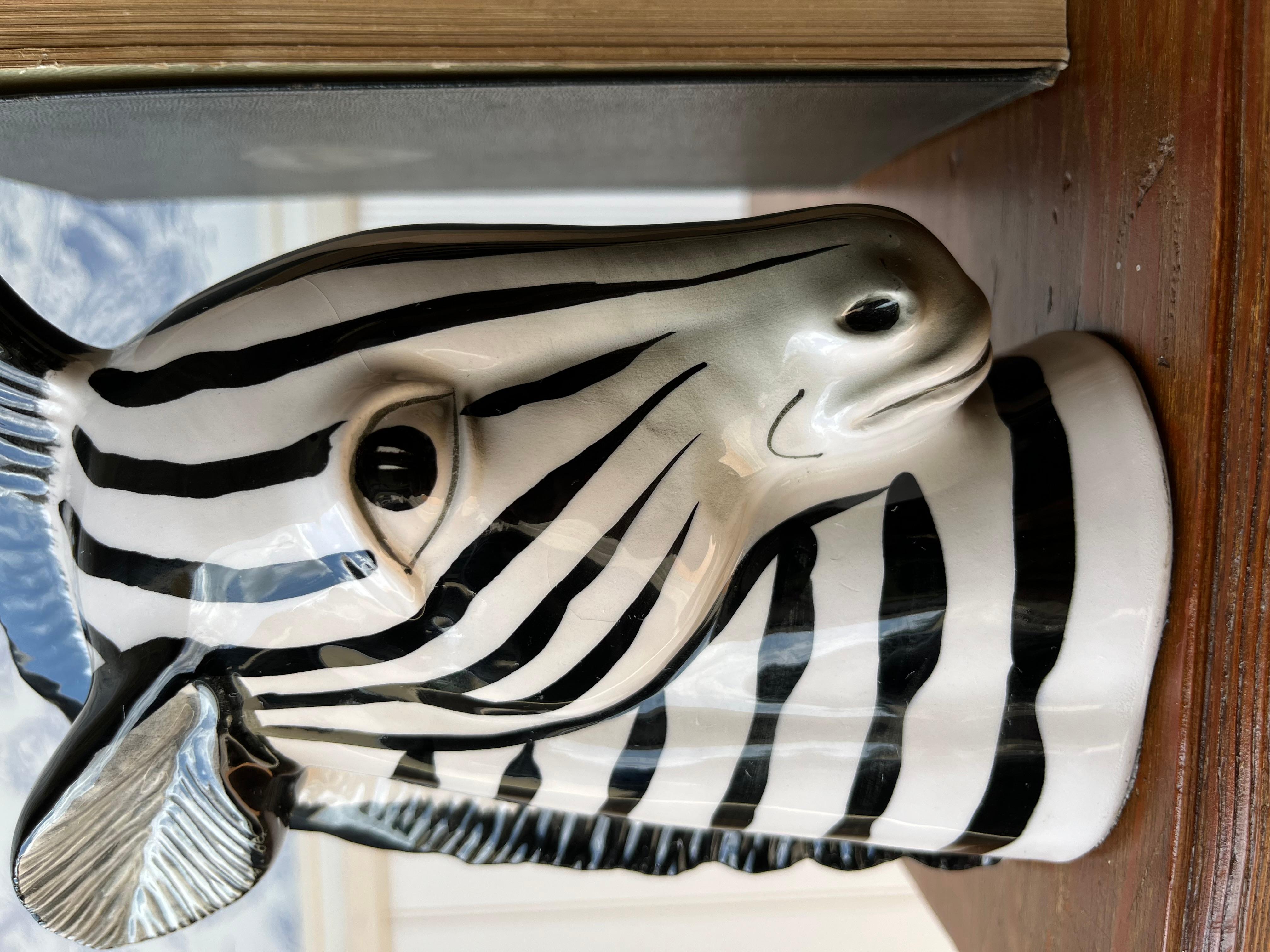 Coppia vintage di fermalibri Zebra in ceramica dipinti a mano di Fitz and Floyd in vendita 1