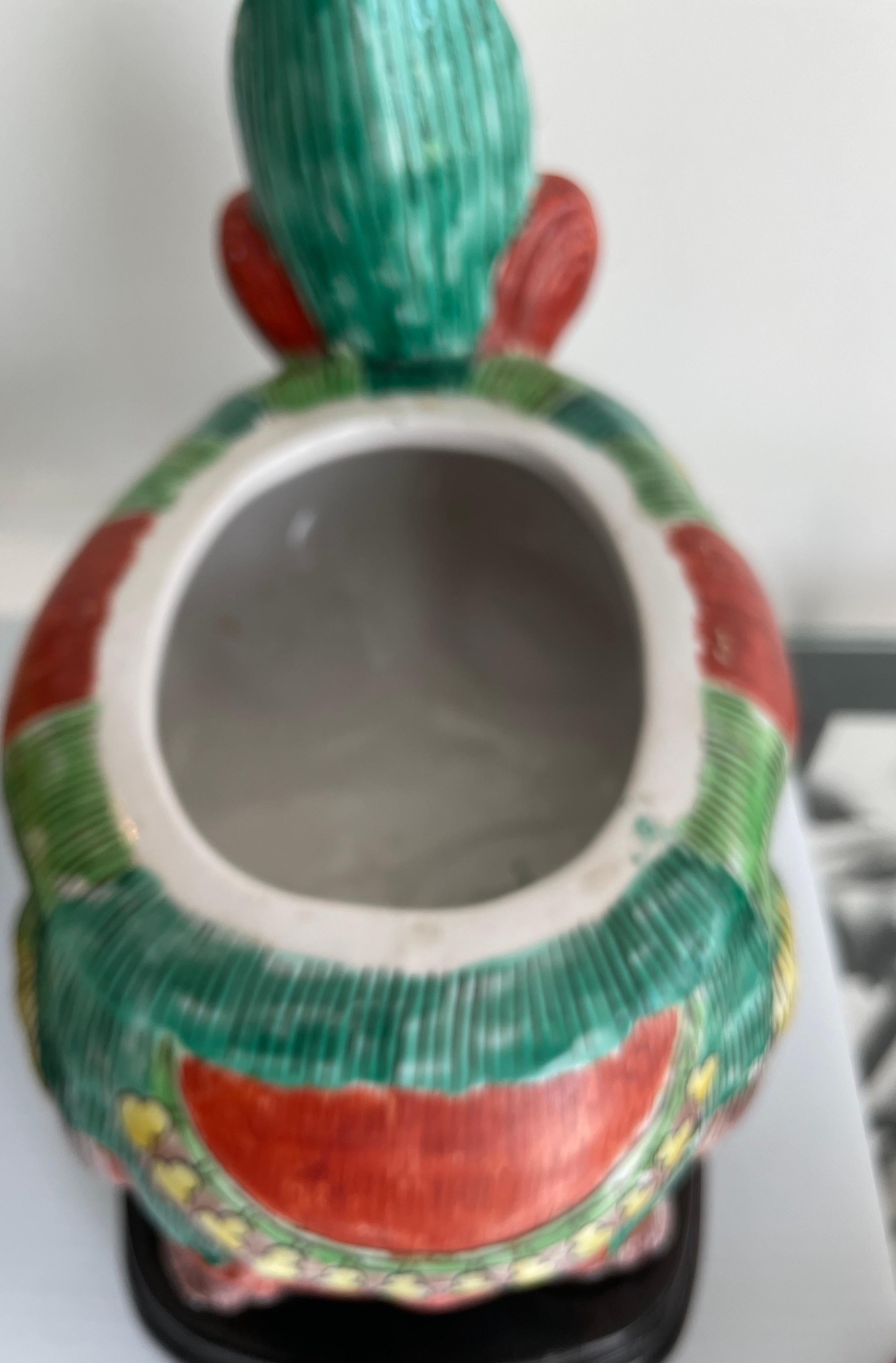 Paire de boîtes pour chiens Foo sur pied en vente 4