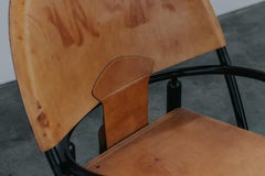 Coppia di sedie da salotto Looping G23 vintage per Germa, Italia anni '70