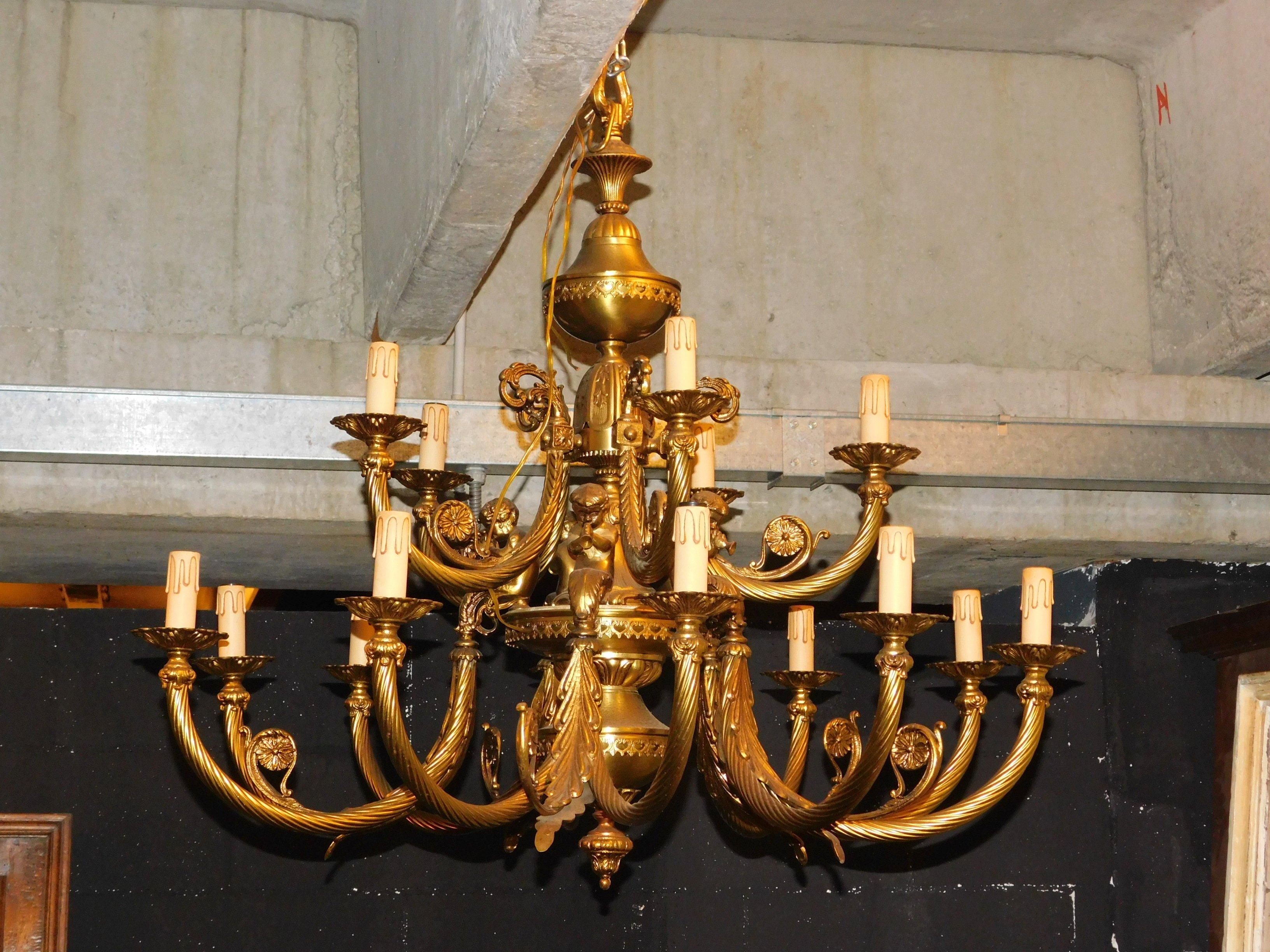 20th Century Vintage Pair of Gilt Bronze Chandeliers, Many Arms Lights, 1930s, Italy