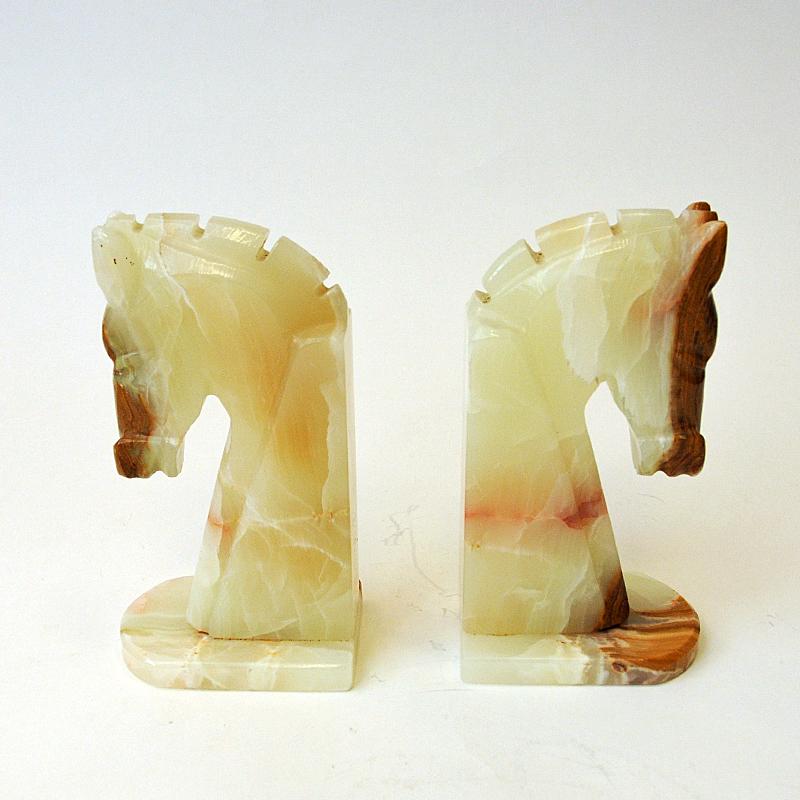 Italian Vintage Pair of Handacarved Onyx Horseheads Bookends, 1970s Italy