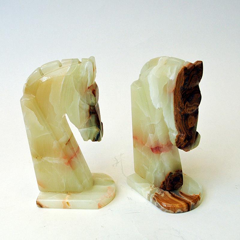 Vintage Pair of Handacarved Onyx Horseheads Bookends, 1970s Italy 1