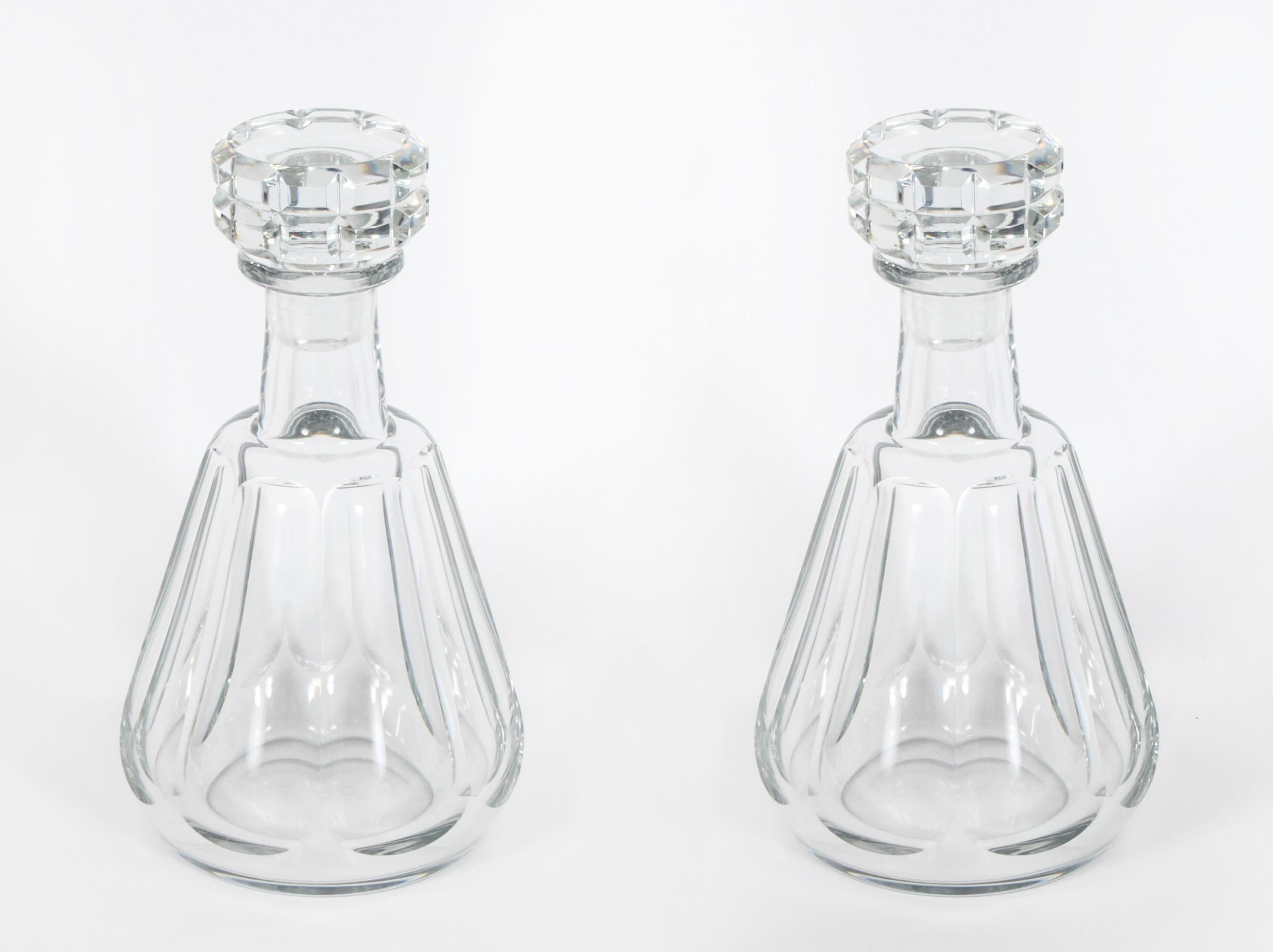 Paire de carafes vintage en cristal Harcourt Talleyrand de Baccarat du milieu du 20e siècle 6