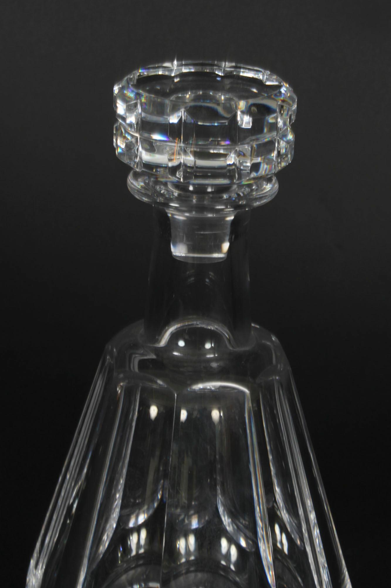 Vintage Pair of Harcourt Talleyrand Crystal Decanters by Baccarat Mid 20th C In Good Condition For Sale In London, GB