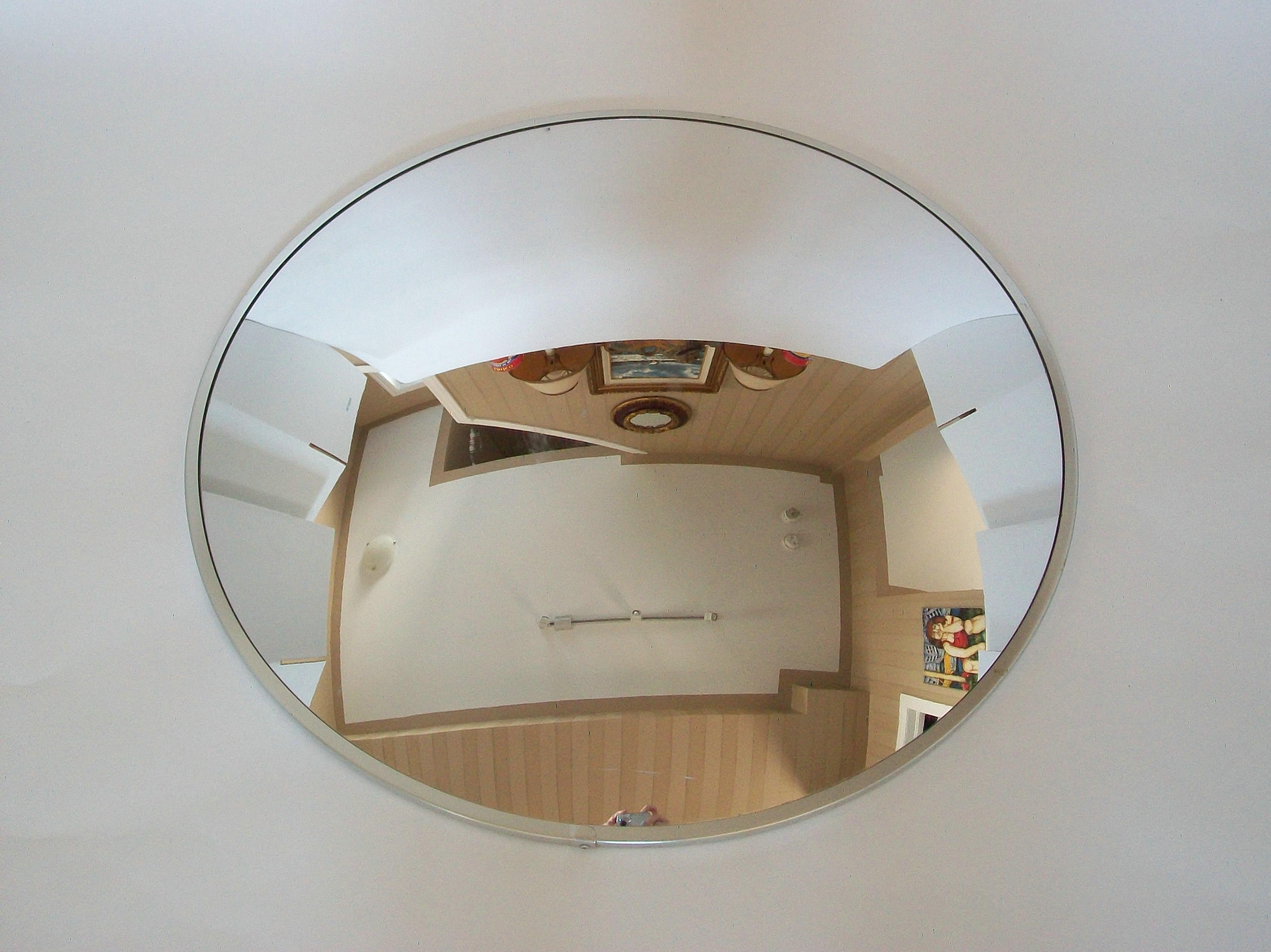 Vintage Pair of Industrial Convex Mirrors, United States, Late 20th Century For Sale 1