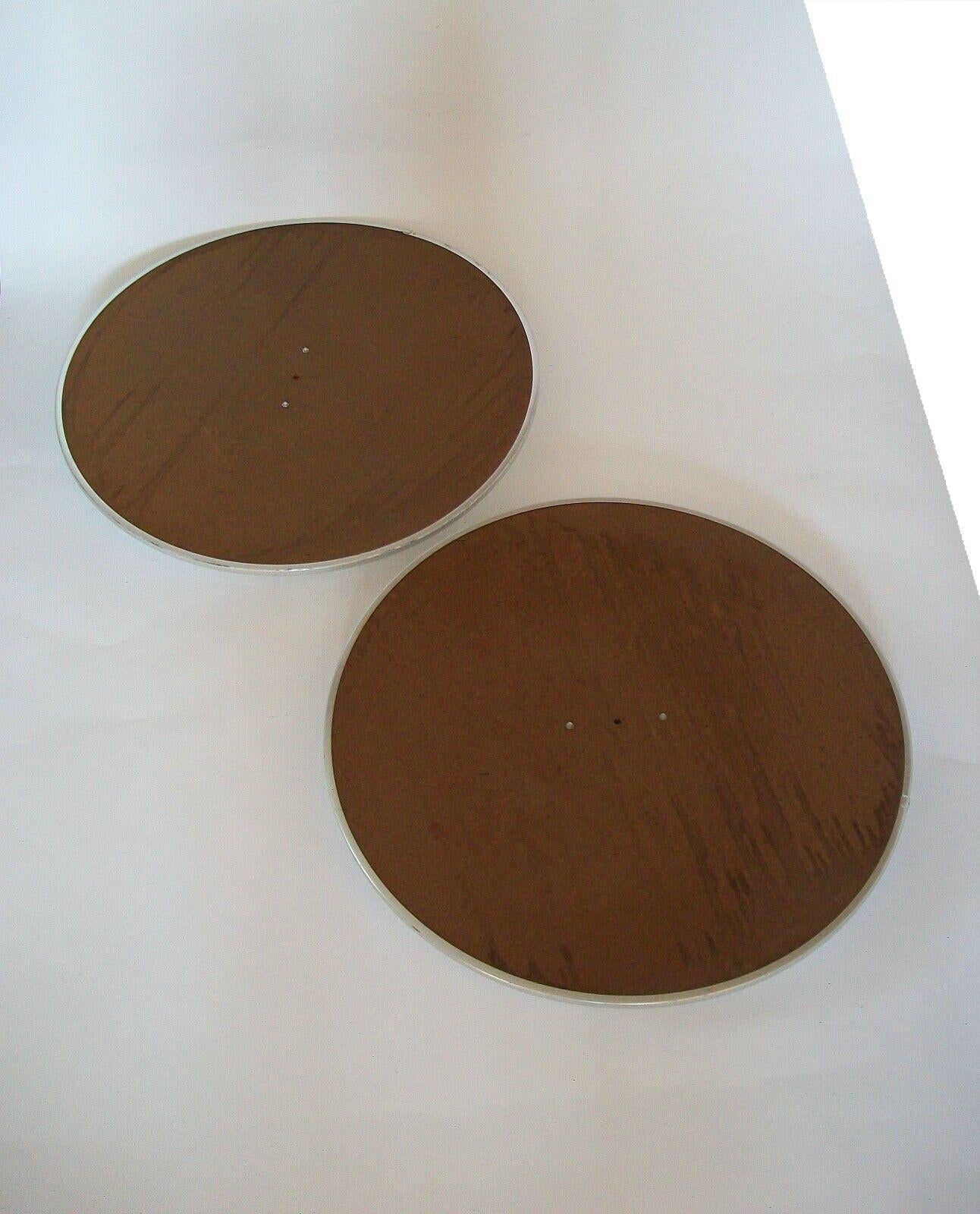 Vintage Pair of Industrial Convex Mirrors, United States, Late 20th Century For Sale 3
