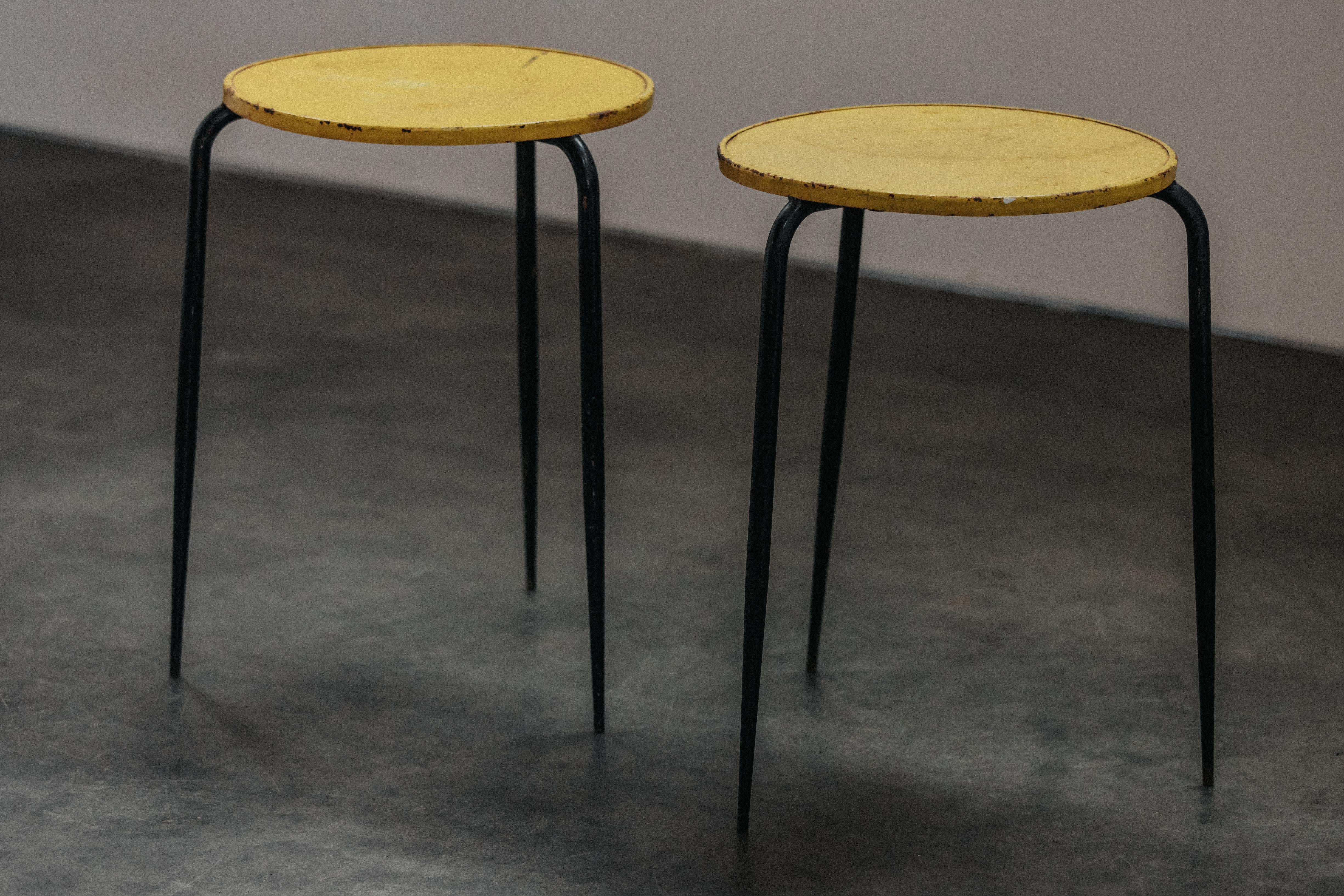 Européen Paire de tables de bistro italiennes, vers 1960 en vente