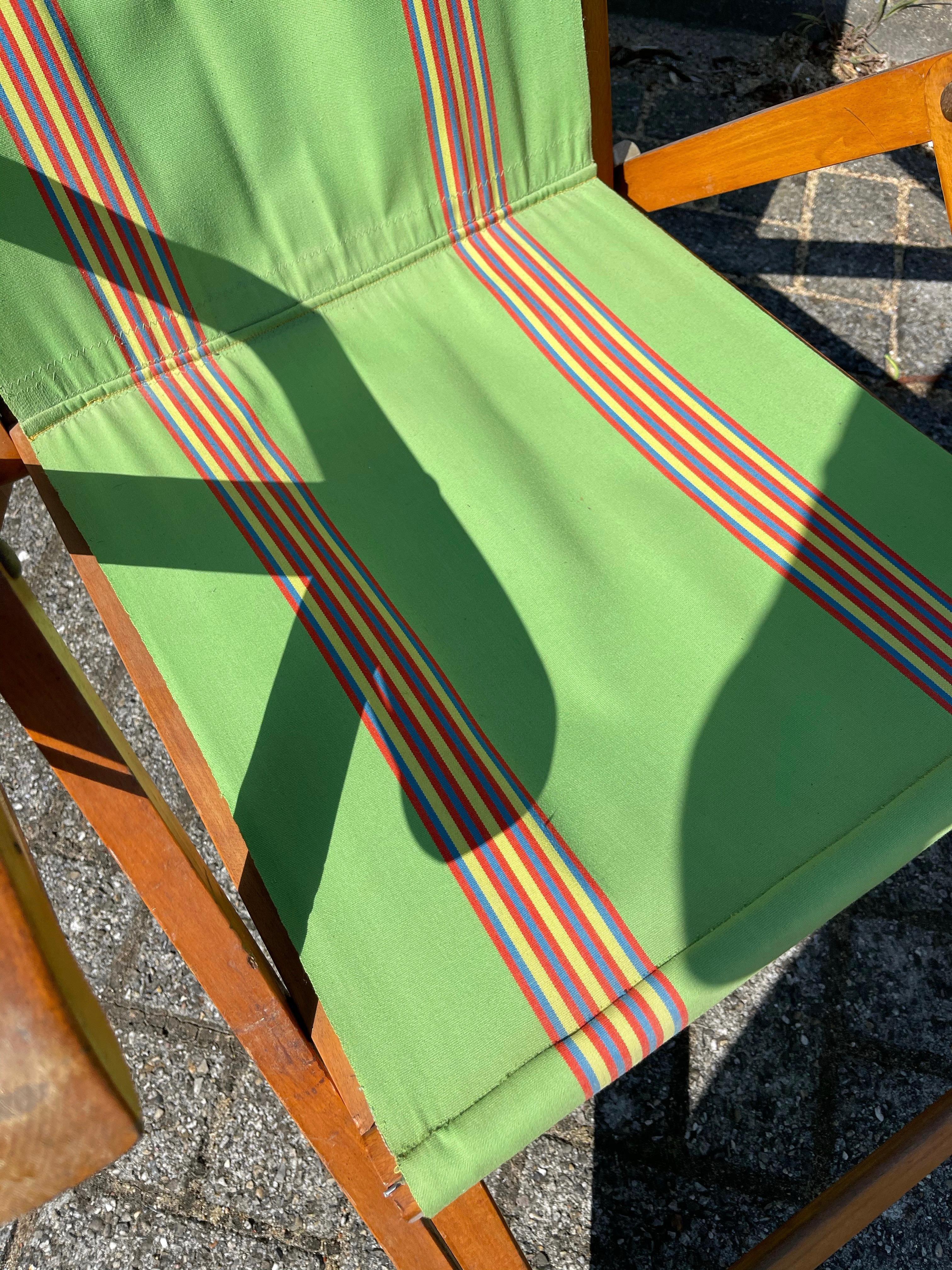 Vintage Pair of Italian Folding Beechwood Sun Beach Chairs by Brevetti Reguitti 10