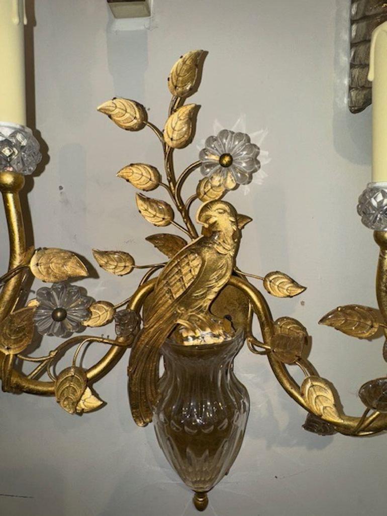 20ième siècle Paire d'appliques italiennes en verre en forme d'oiseau d'après la Maison Bagues en vente