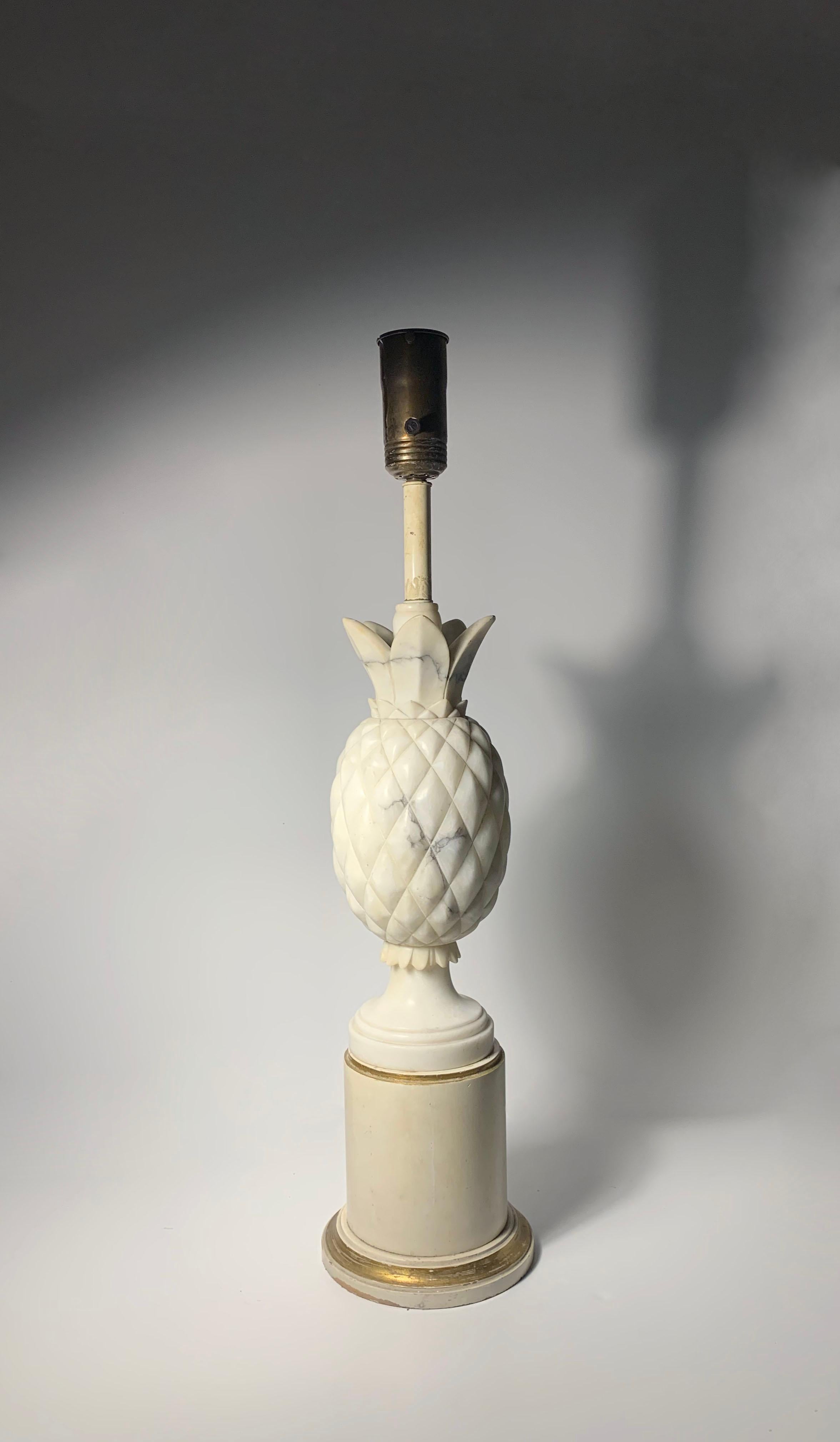 Vintage Pair of Italian Marble / Alabaster Pineapple Lamps In Good Condition For Sale In Chicago, IL