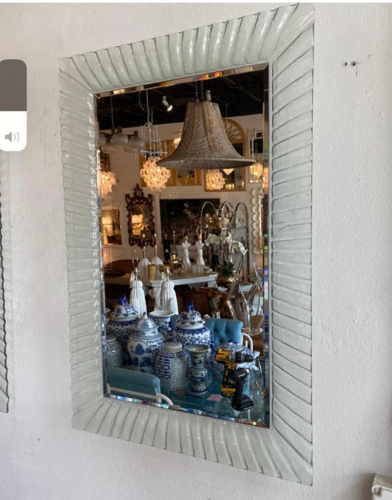 Vintage Pair of Italian Murano Wavy Ruffle Scalloped Glass Wall Mirrors  In Good Condition For Sale In West Palm Beach, FL