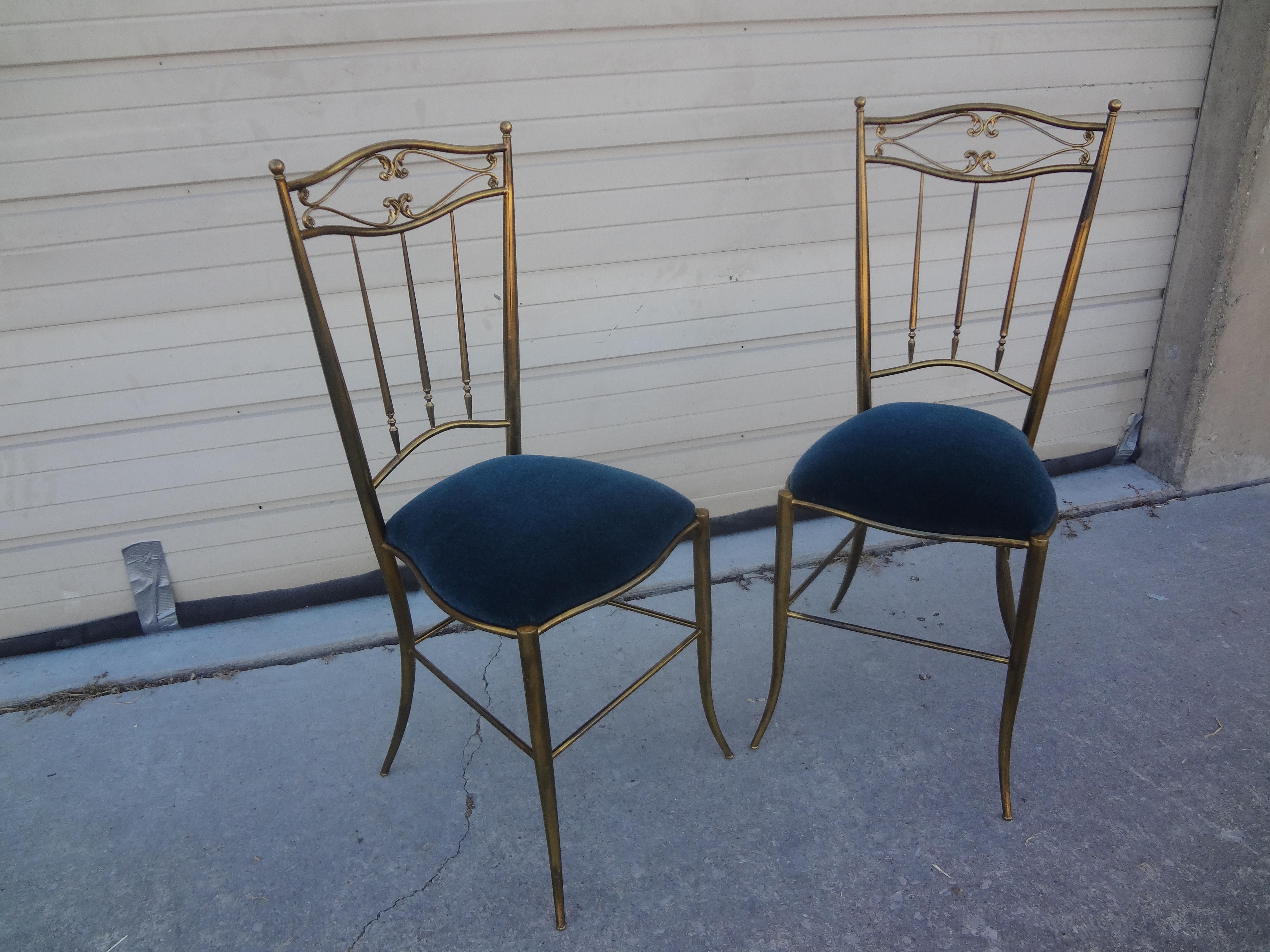 Pair of Italian Neoclassical Style Brass Chiavari Side Chairs For Sale 6