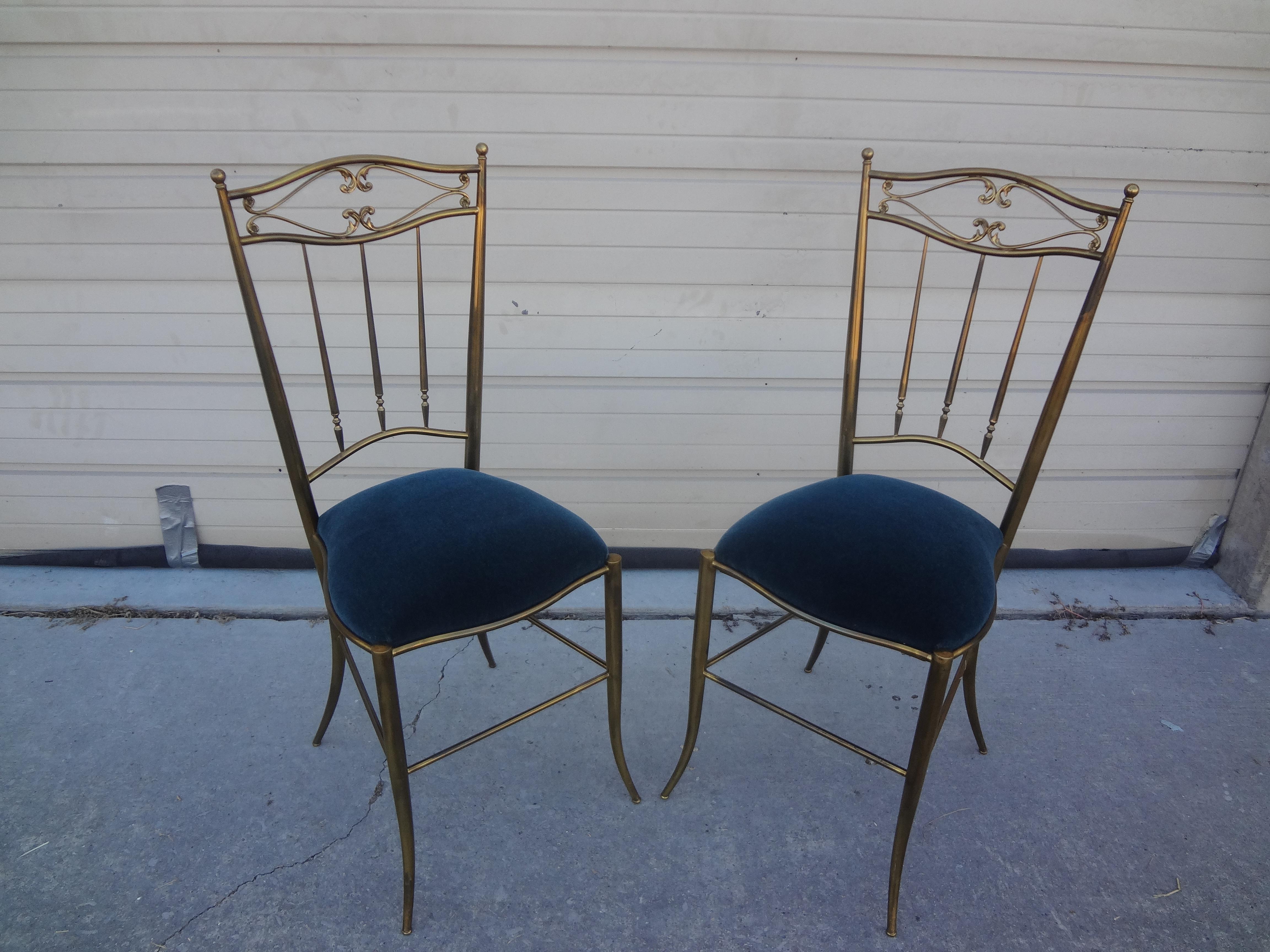 Pair of Italian Neoclassical Style Brass Chiavari Side Chairs For Sale 5