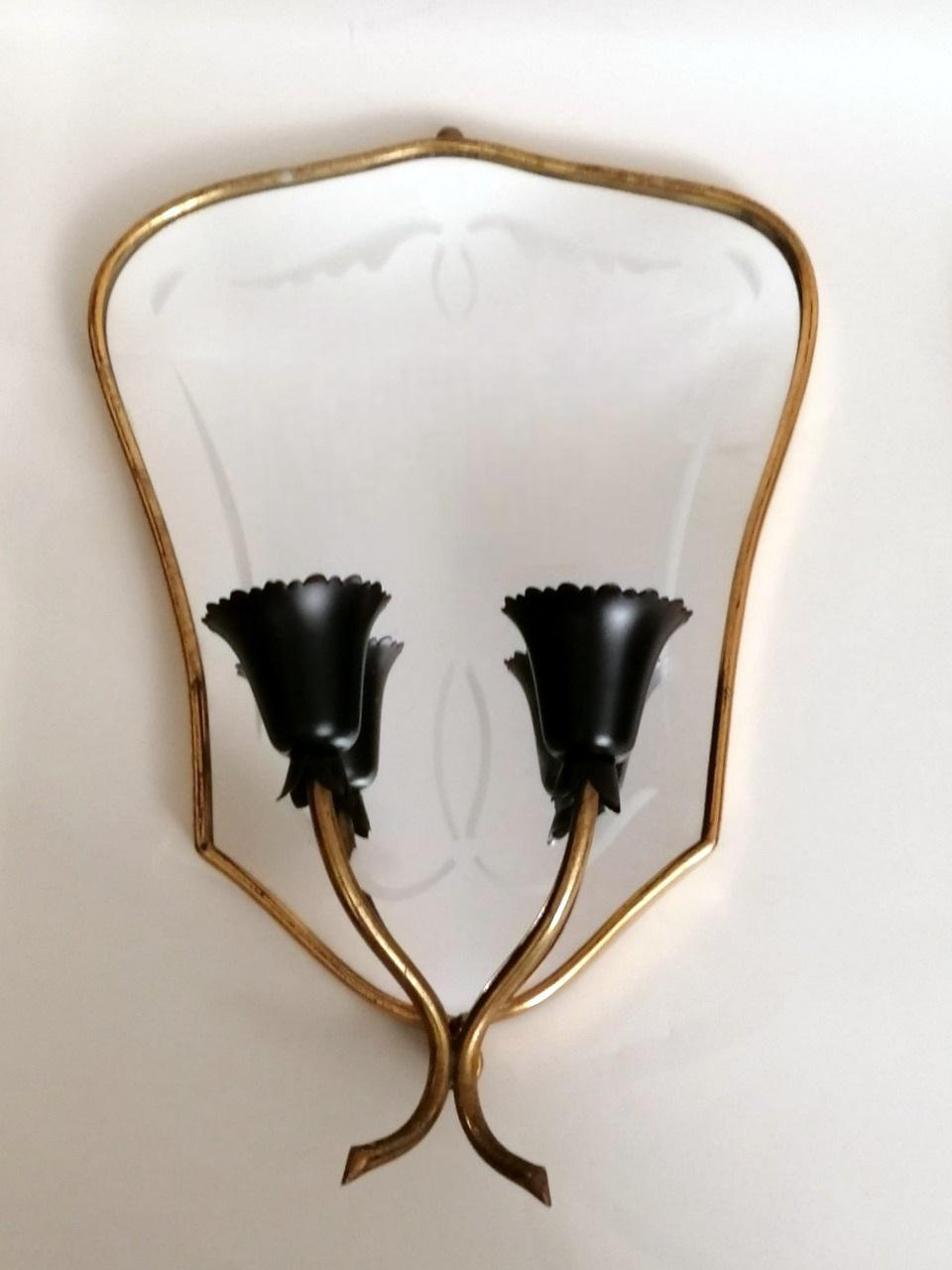 Mid-Century Modern Vintage Pair of Italian Wall Sconces with Grindstone Decorated Mirror