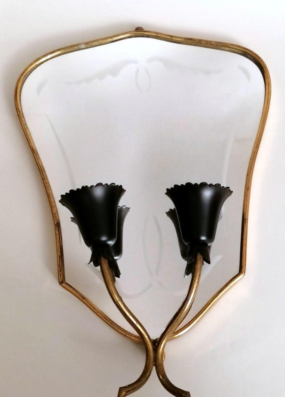Polished Vintage Pair of Italian Wall Sconces with Grindstone Decorated Mirror