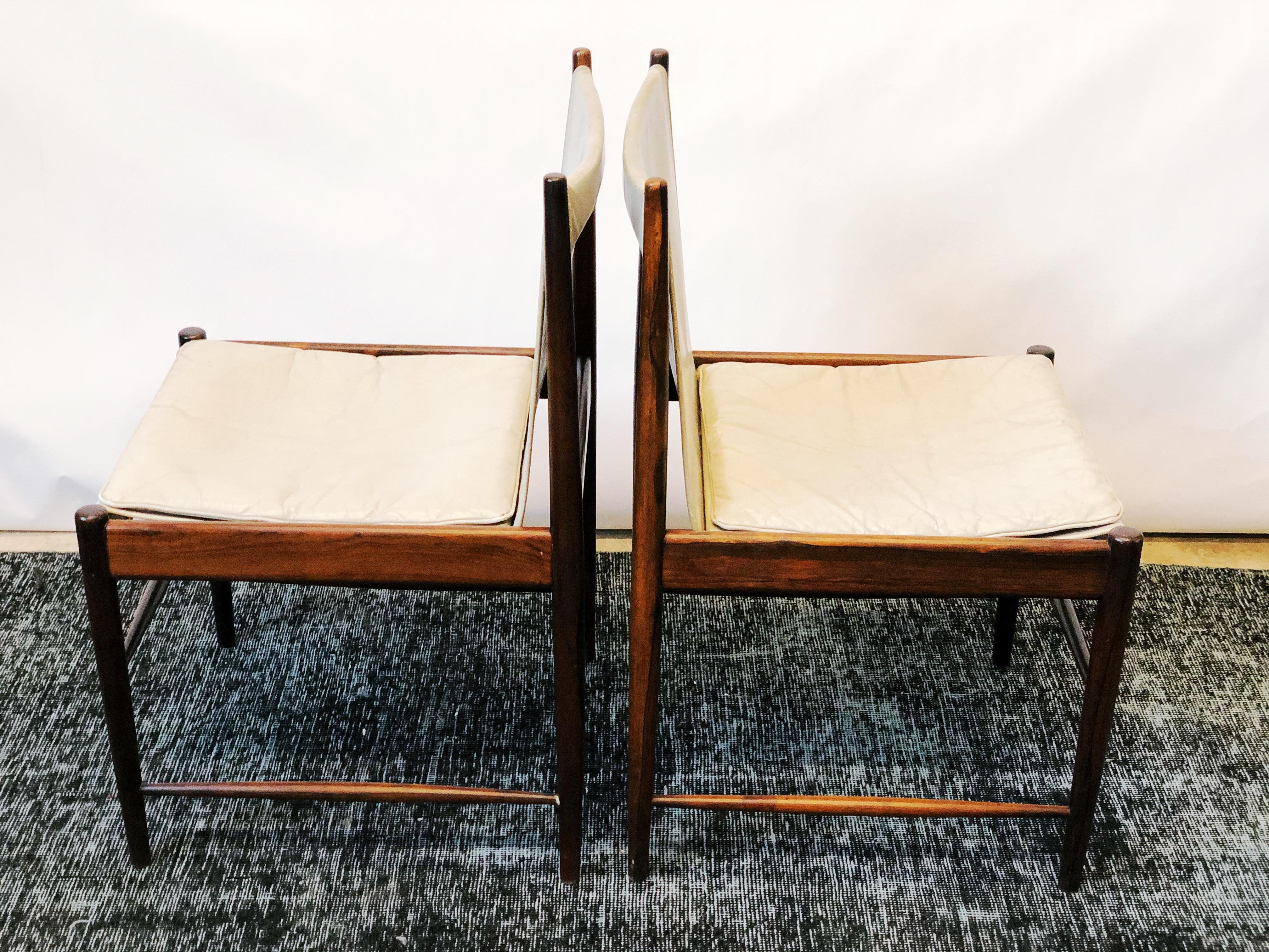 Vintage Pair of Jacaranda 'Cantu' Chairs by Sergio Rodrigues for OCA, Brazil 1958 In Good Condition In San Antonio, TX